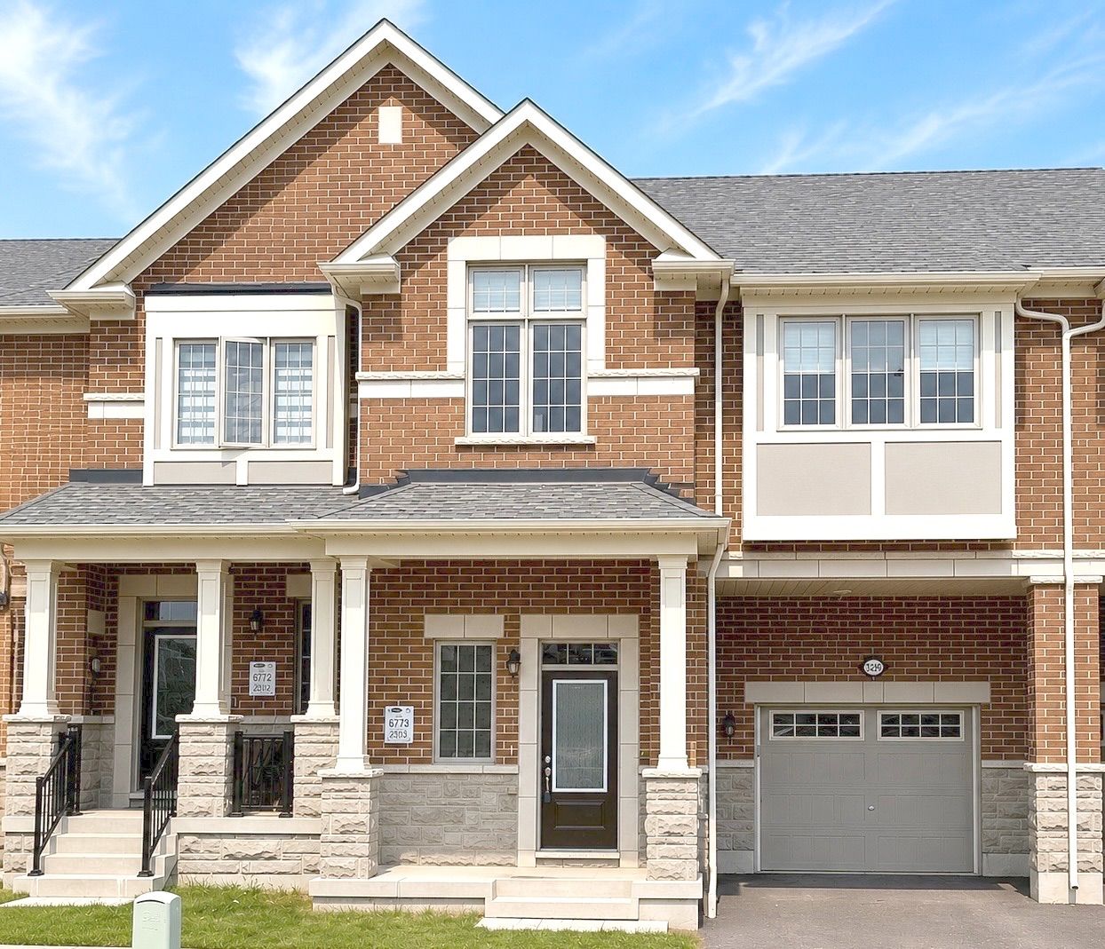 3229 Chimney Swift Crescent, Pickering, On L1x 0n3