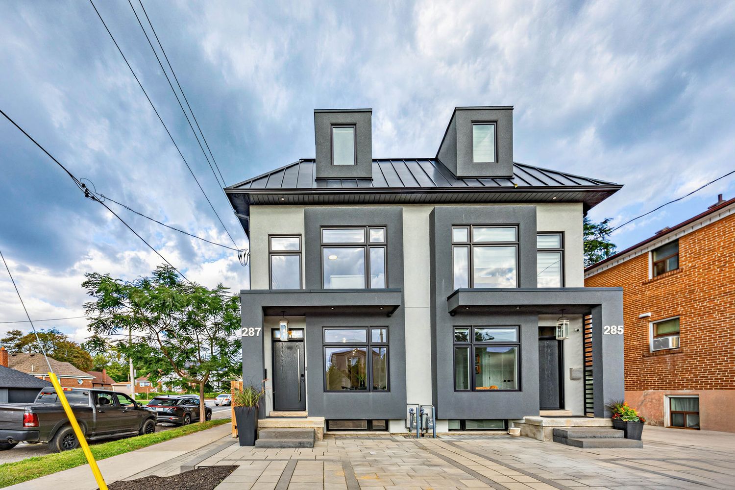 287 Glebemount Avenue, Toronto, On M4c 3t9
