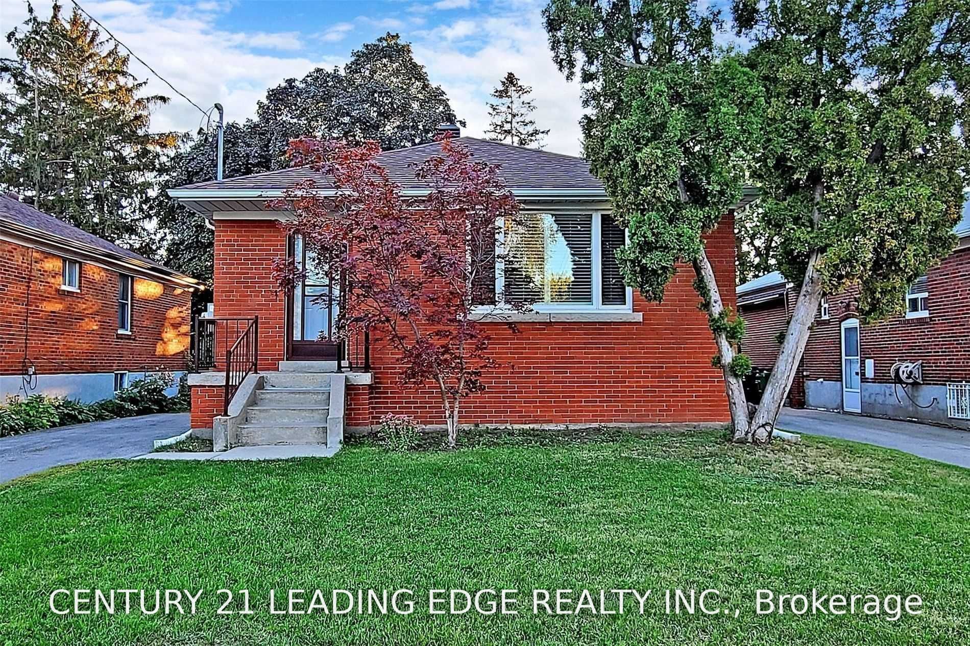 170 Ellington Drive Main, Toronto, On M1r 3y3