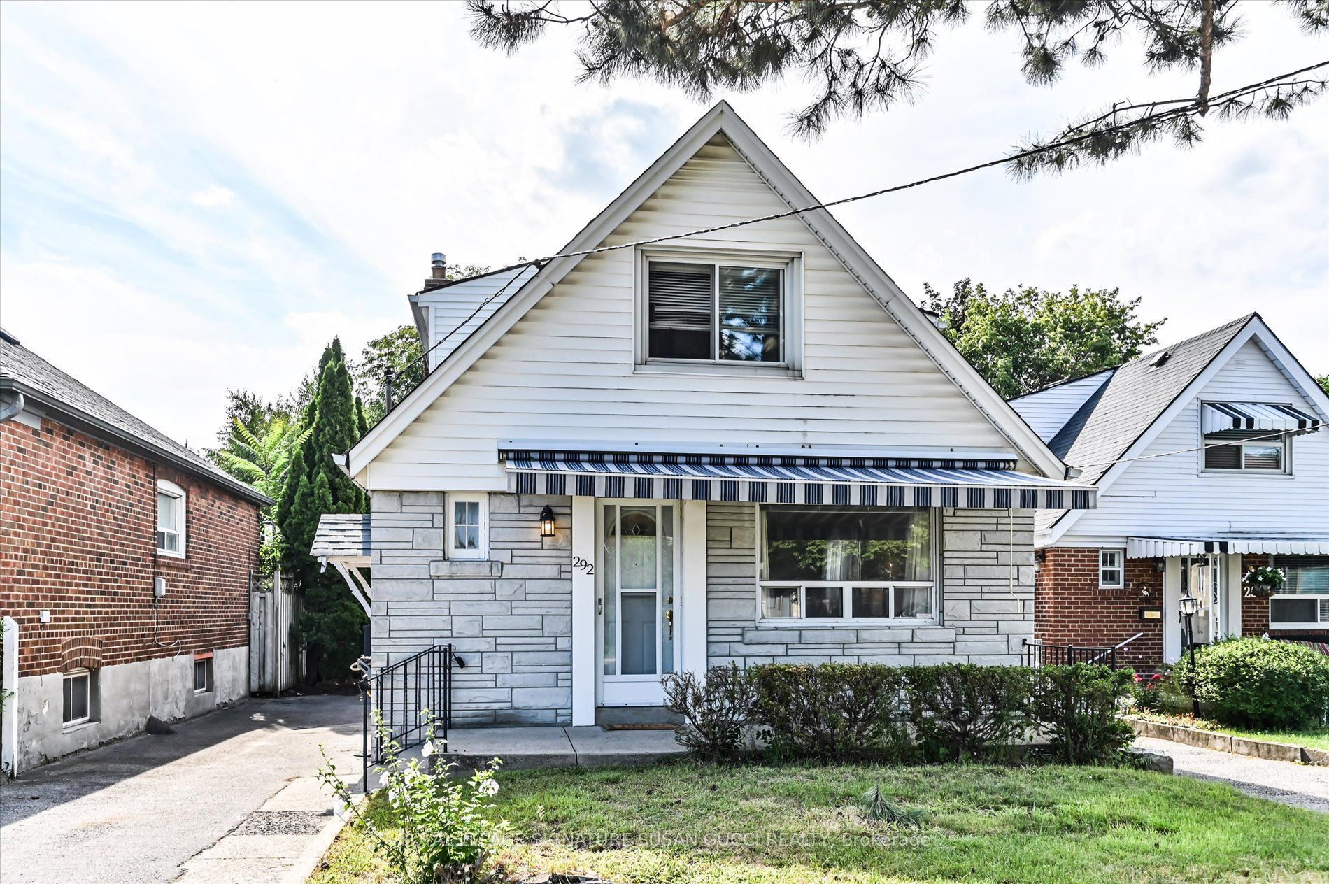 292 Glebemount Avenue, Toronto, On M4c 3v3