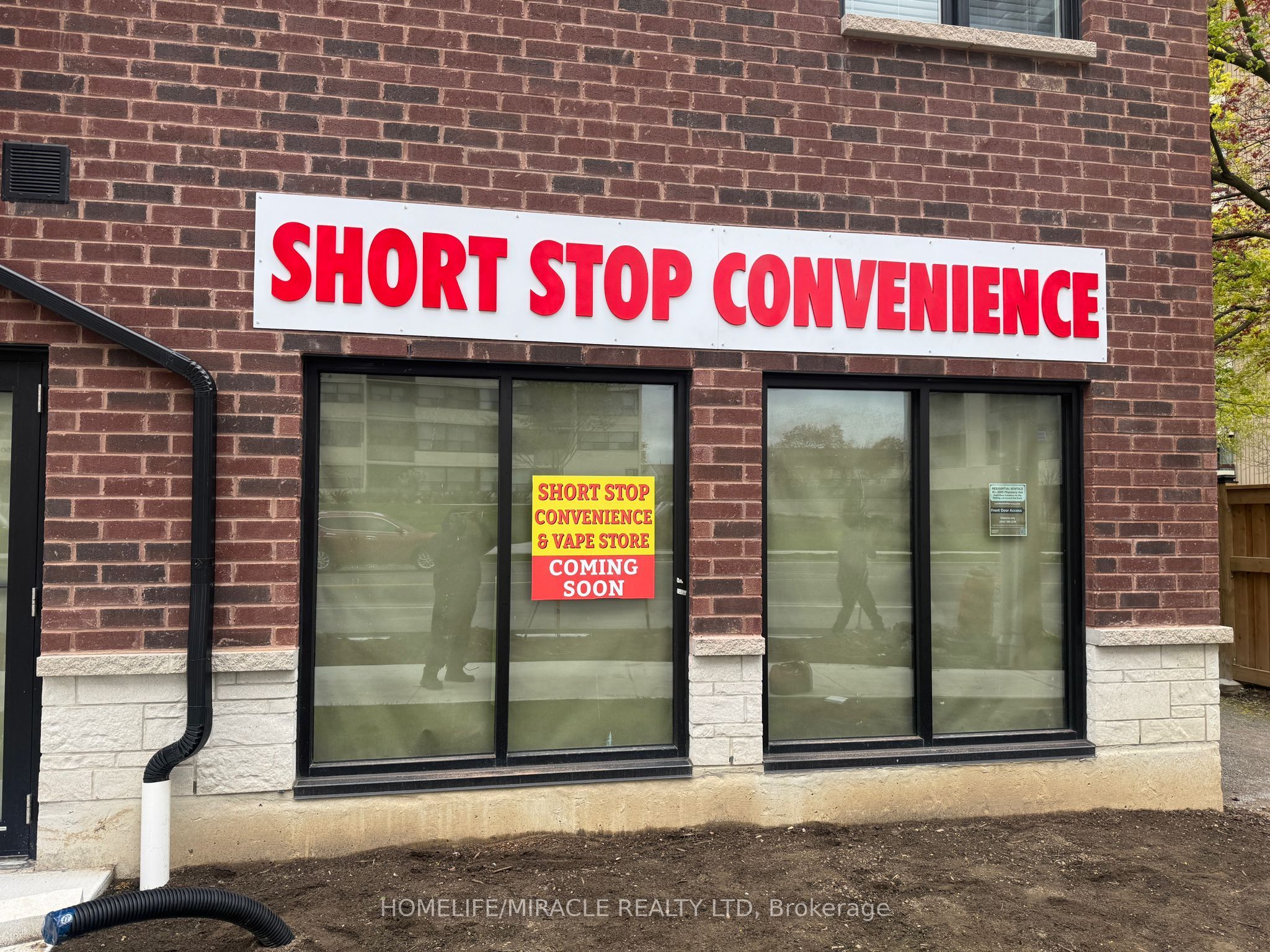 3051 Pharmacy Avenue, Toronto, On M1w 2h1
