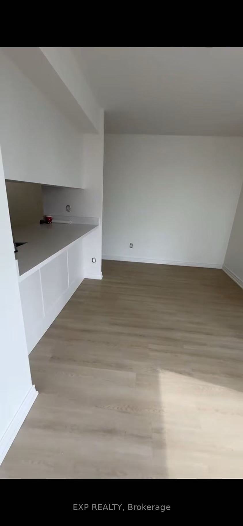 70 Town Centre Court 1409, Toronto, On M1p 0b2