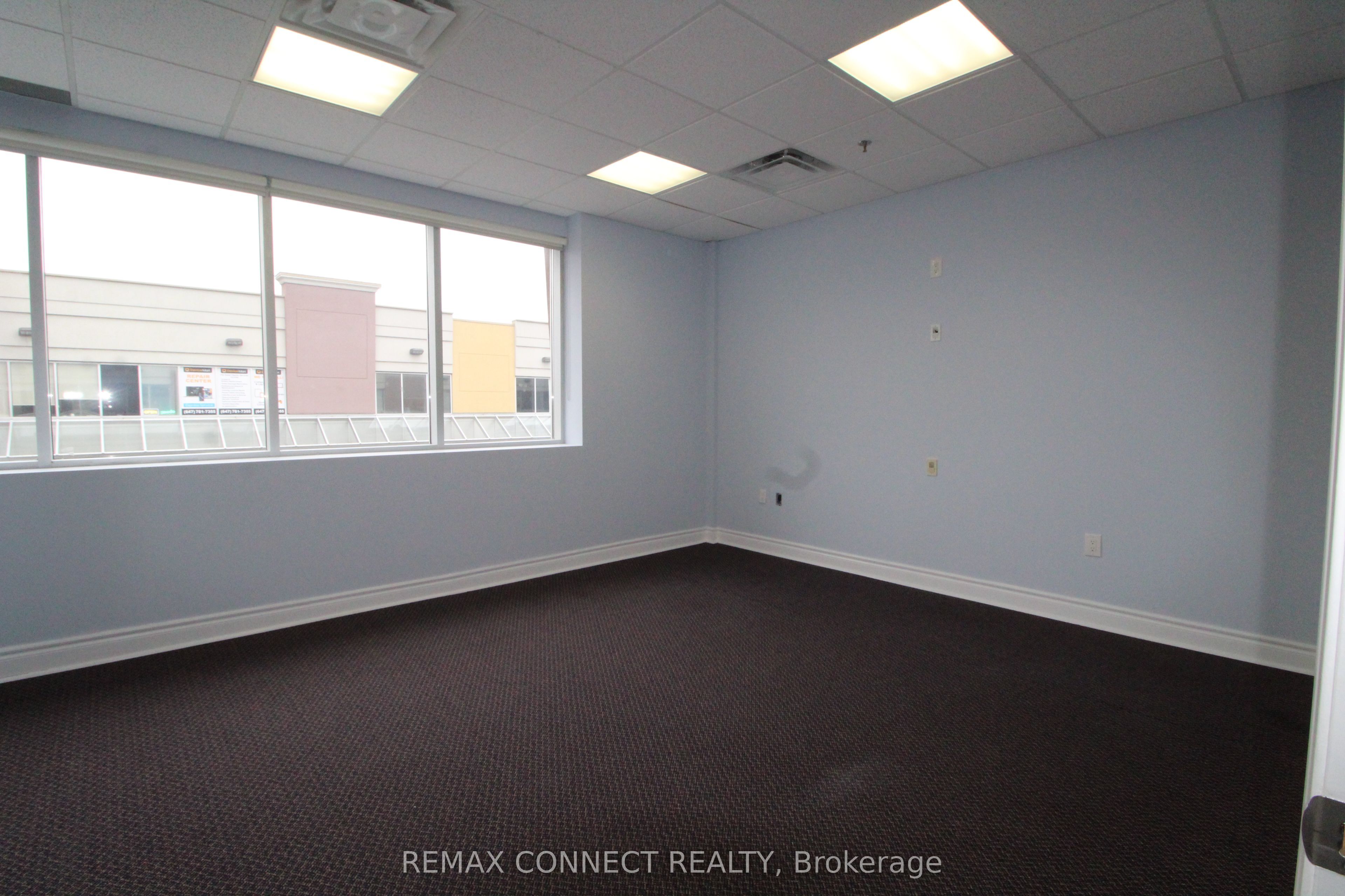 1415 Kennedy Road Unit #15 Upper Floor, Toronto, On M1p 2l6