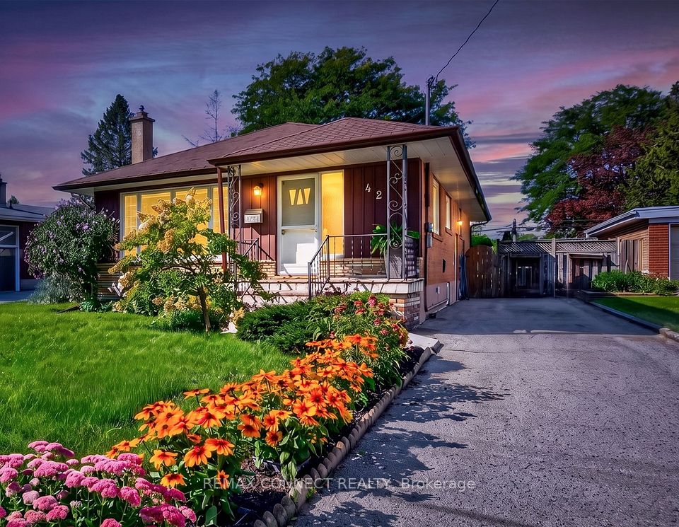 42 Bainhart Crescent, Toronto, On M1h 2r3