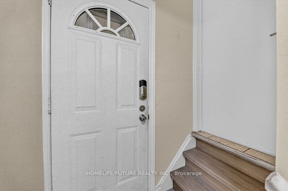 46 Stamford Square N Bsmt, Toronto, On M1l 1x6