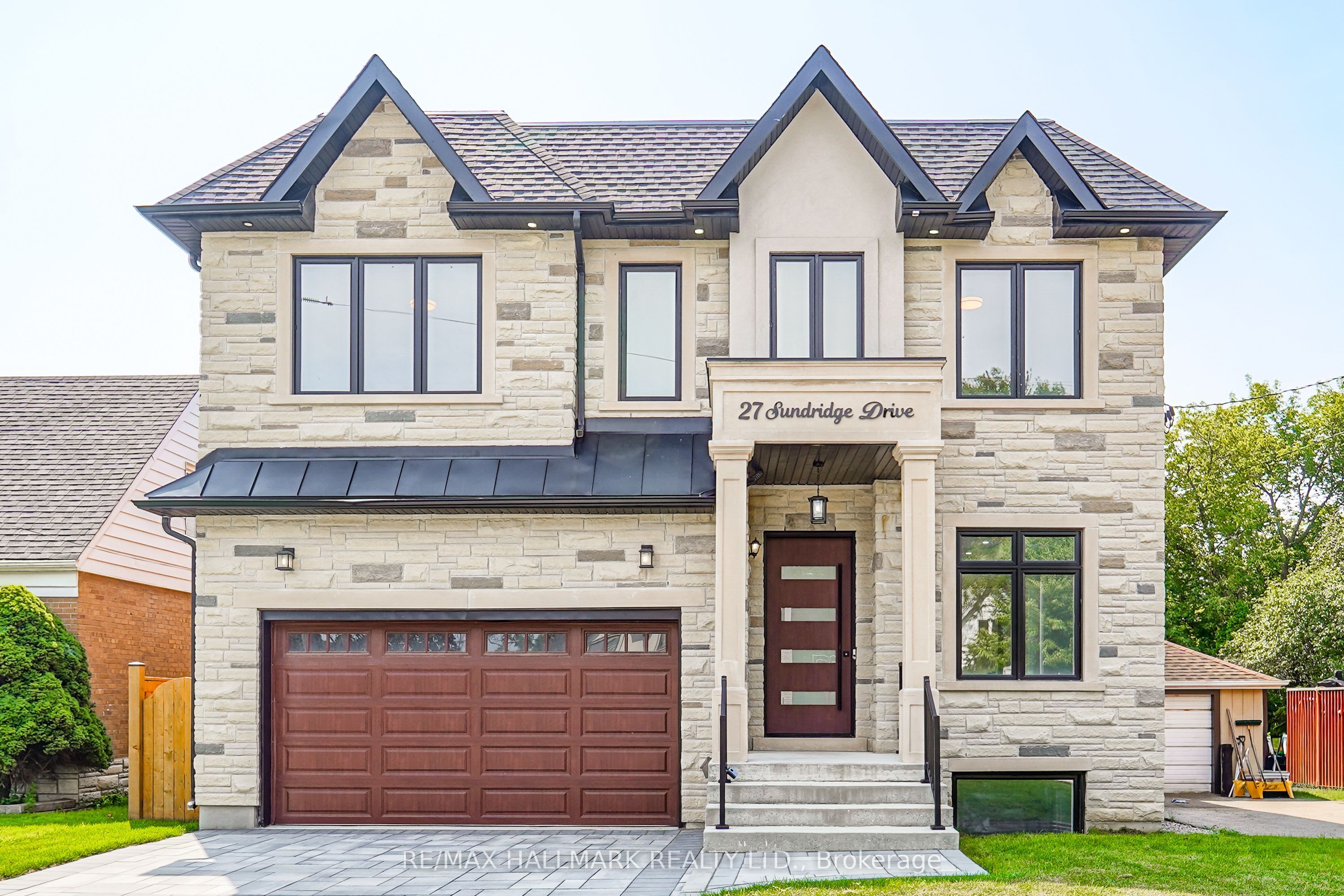 27 Sundridge Drive, Toronto, On M1l 2j4