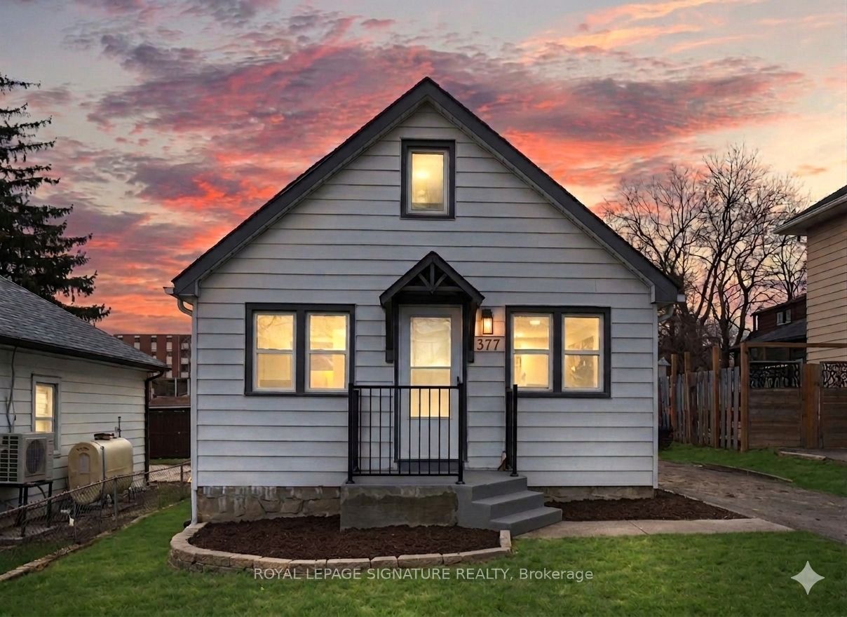 377 Adelaide Avenue W, Oshawa, On L1j 2r7