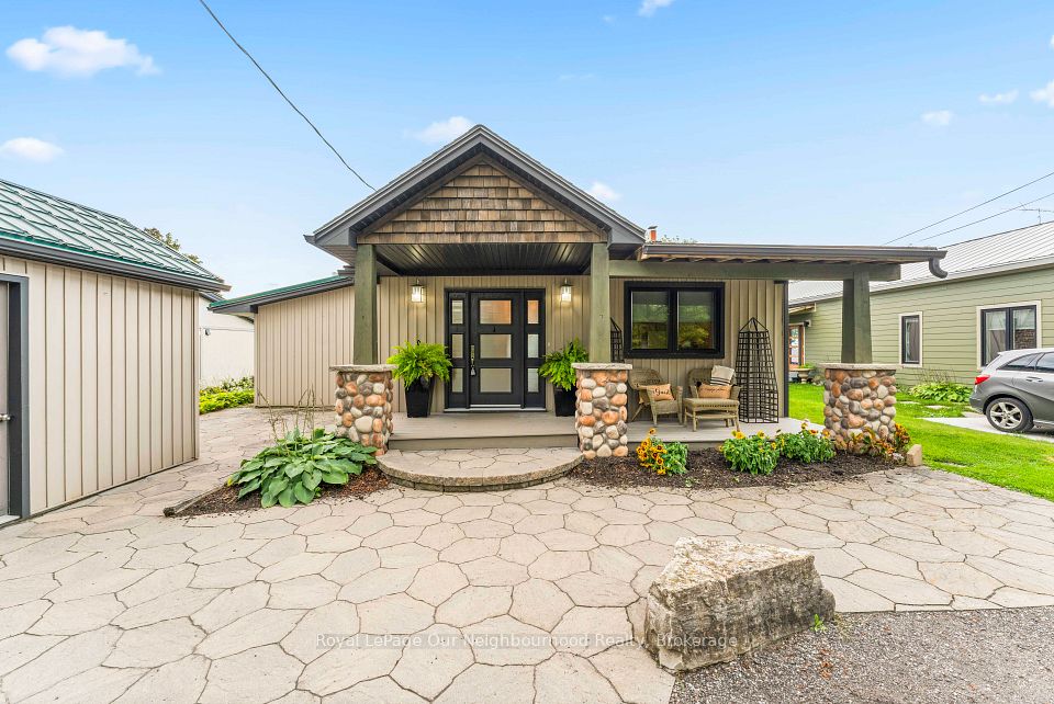 121 Cedar Crest Beach Road, Clarington, On L1c 3k3