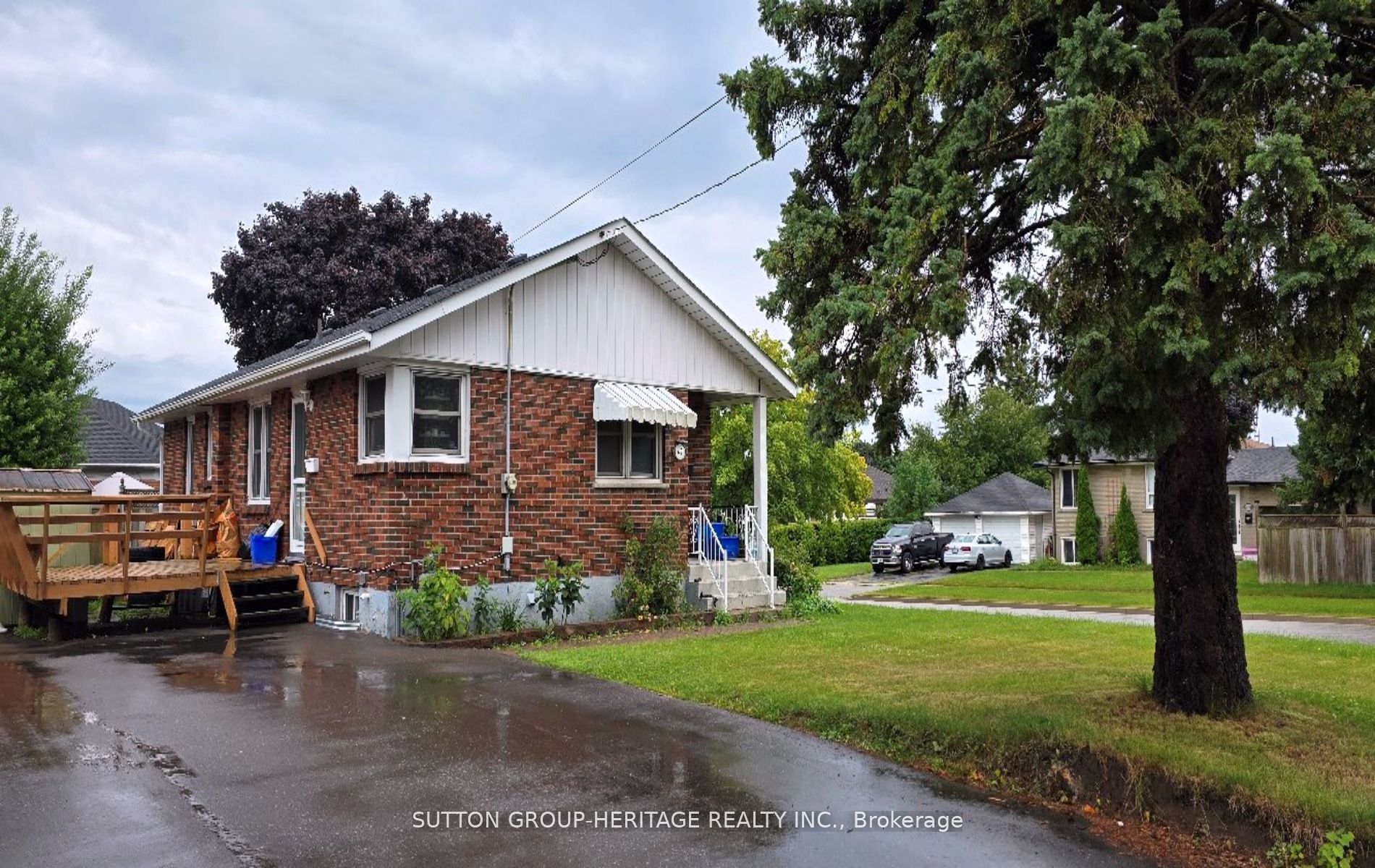 49 Grassmere Court Lower, Oshawa, On L1h 3x3