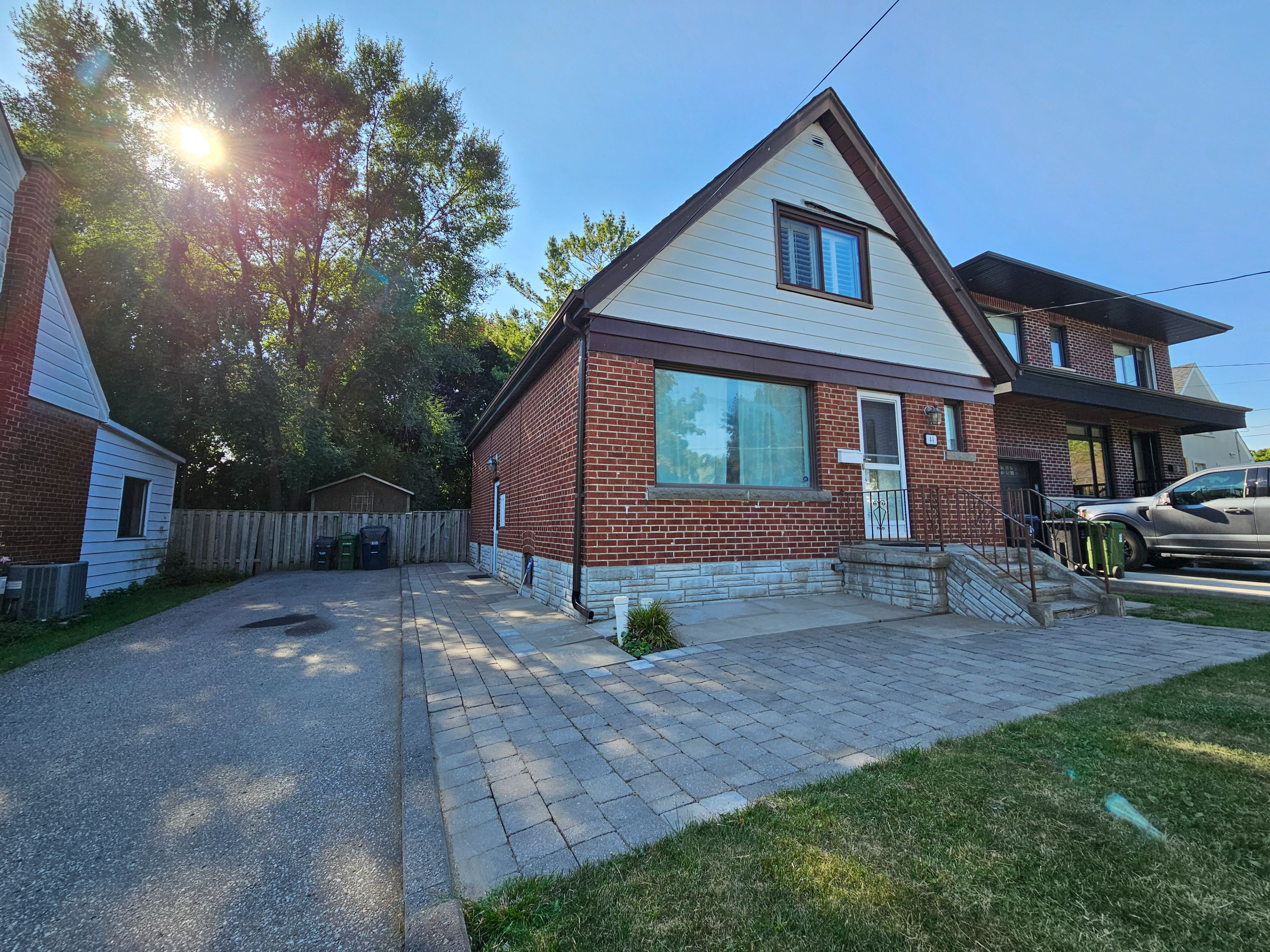 44 Harris Park Drive, Toronto, On M1l 3a4