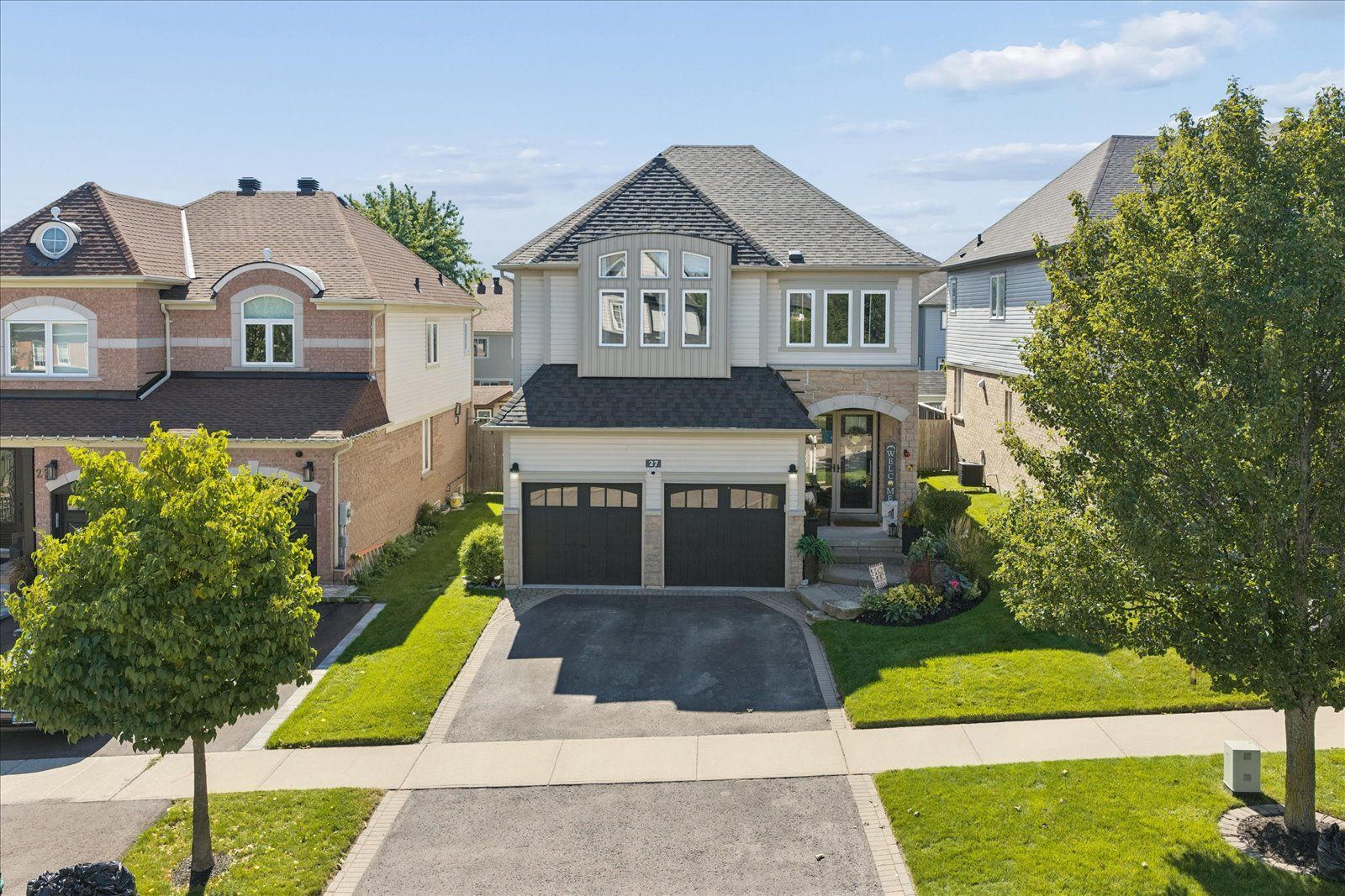 27 Bagnell Crescent, Clarington, On L1c 5r1