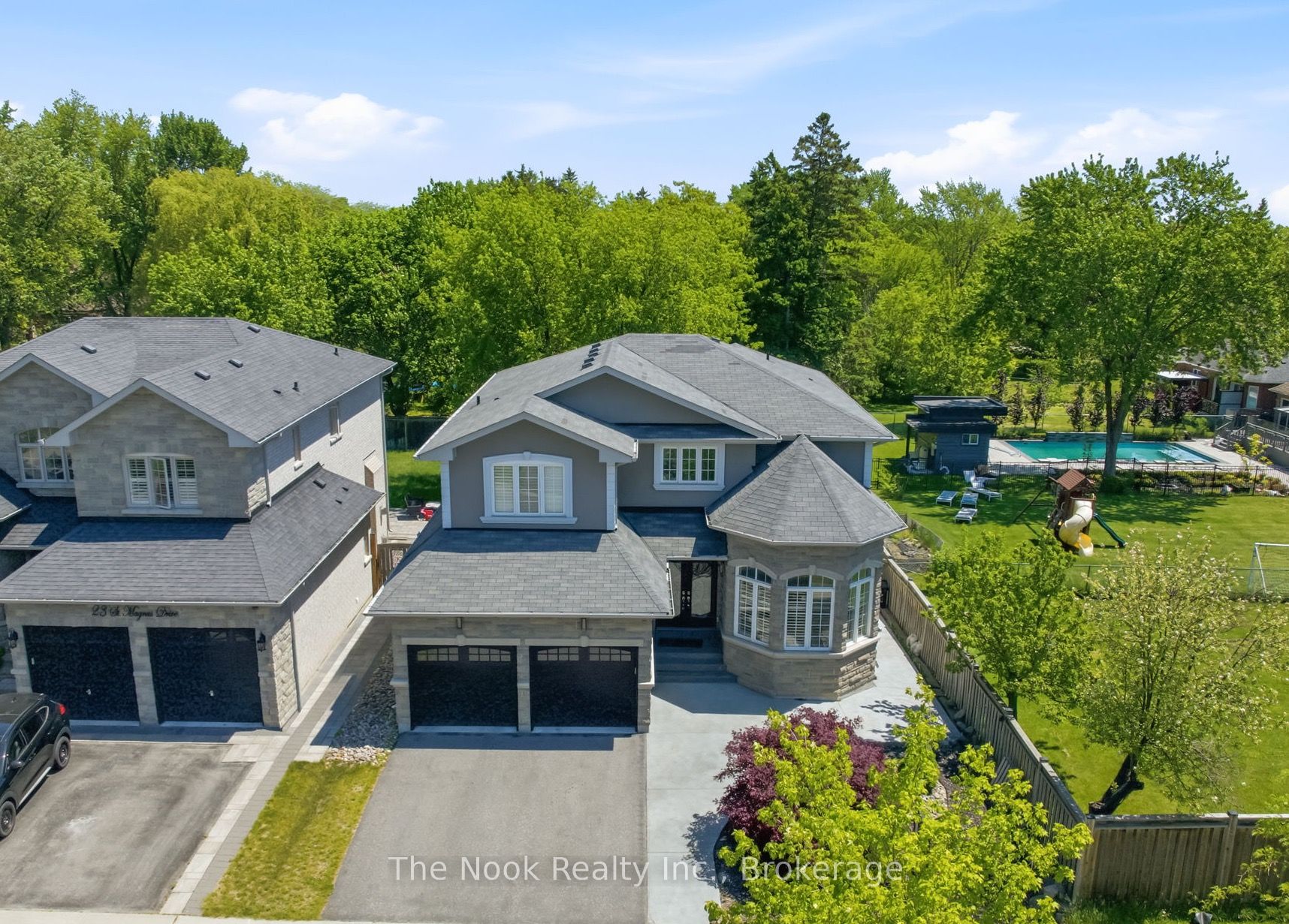 21 St Magnus Drive, Toronto, On M1c 0c5