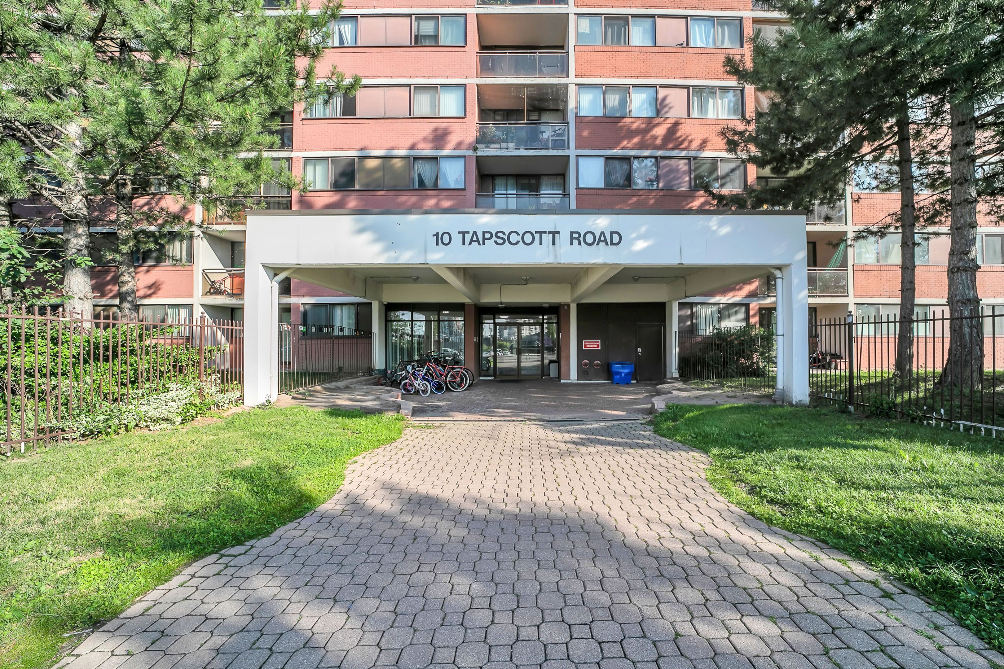 10 Tapscott Road 810, Toronto, On M1b 3l9