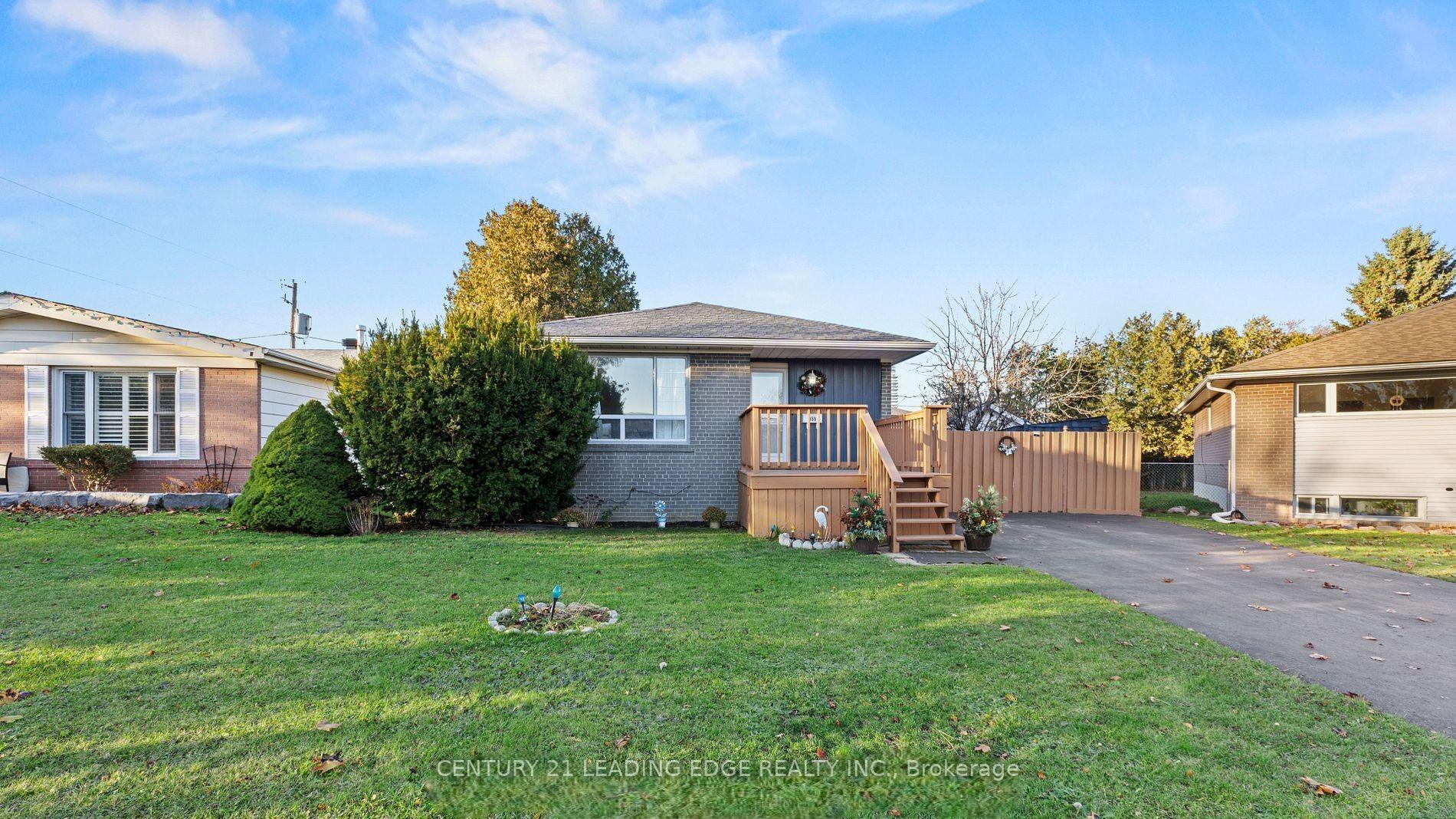 855 Zator Avenue, Pickering, On L1w 1y2