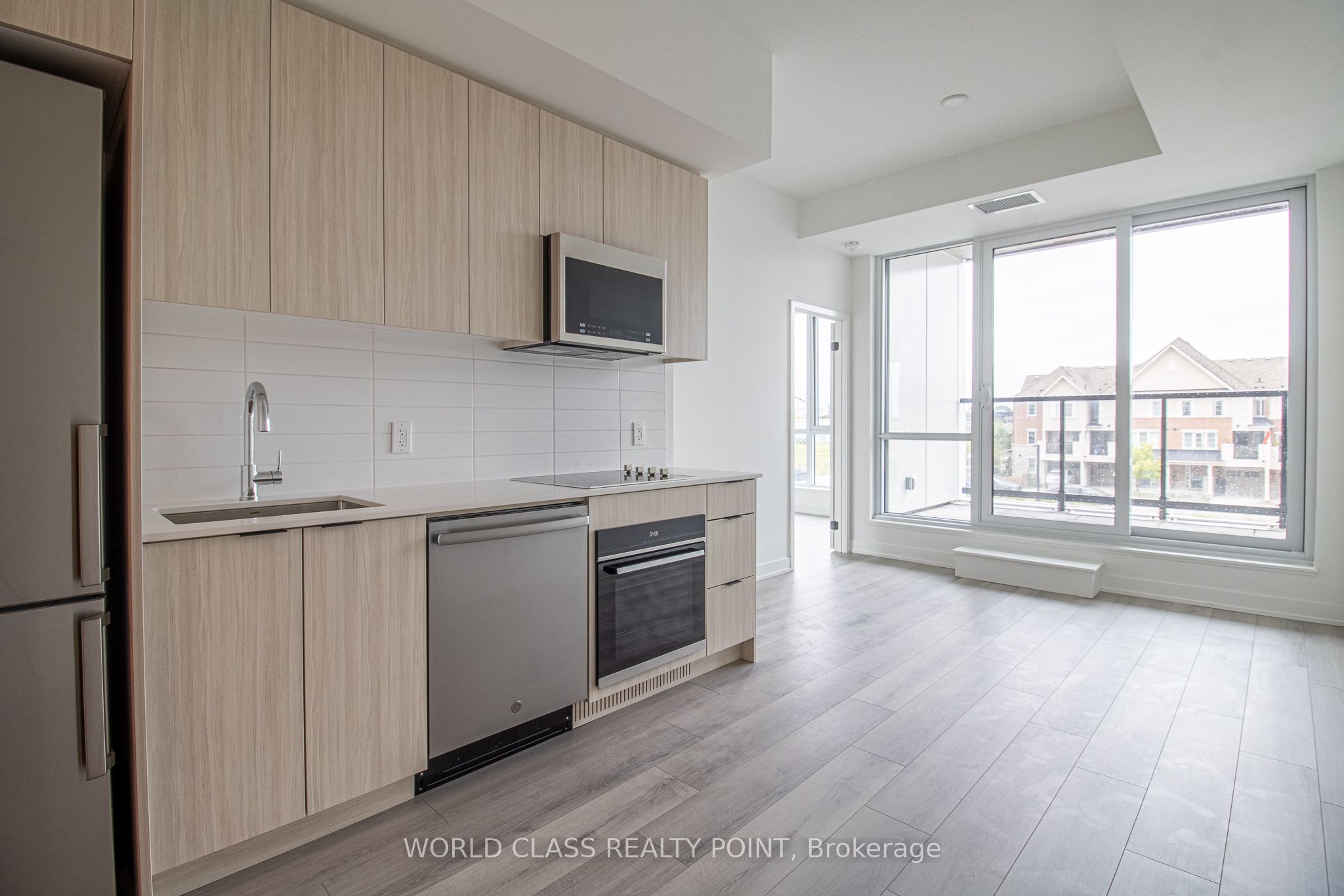 20 Deans Drive 220, Toronto, On M1l 0j7