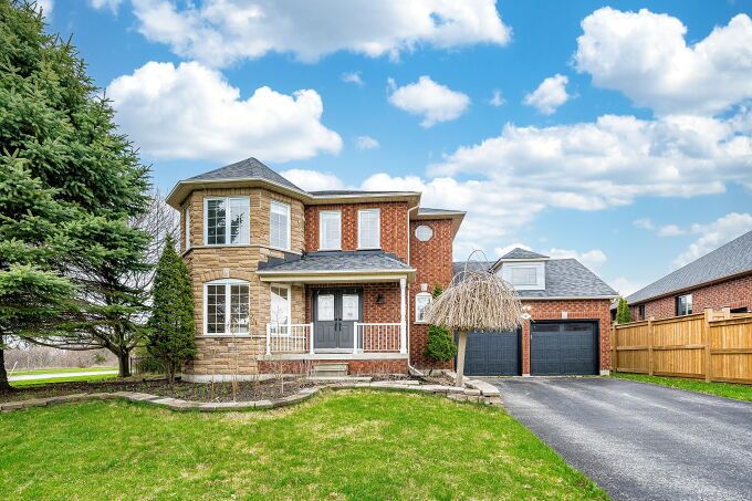 2 Catherwood Lane, Clarington, On L1b 1c1