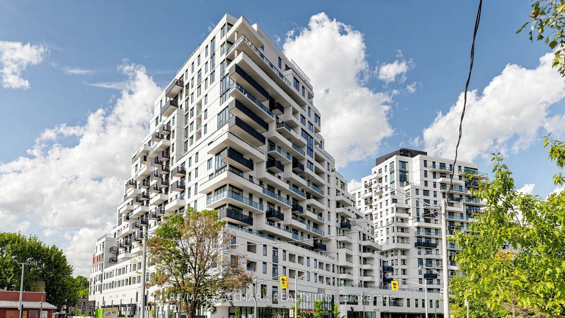 1050 Eastern Avenue 823, Toronto, On M4l 0b7