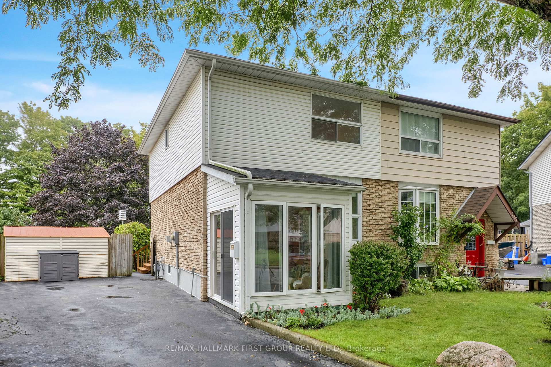 963 Renfrew Court, Oshawa, On L1j 6l2