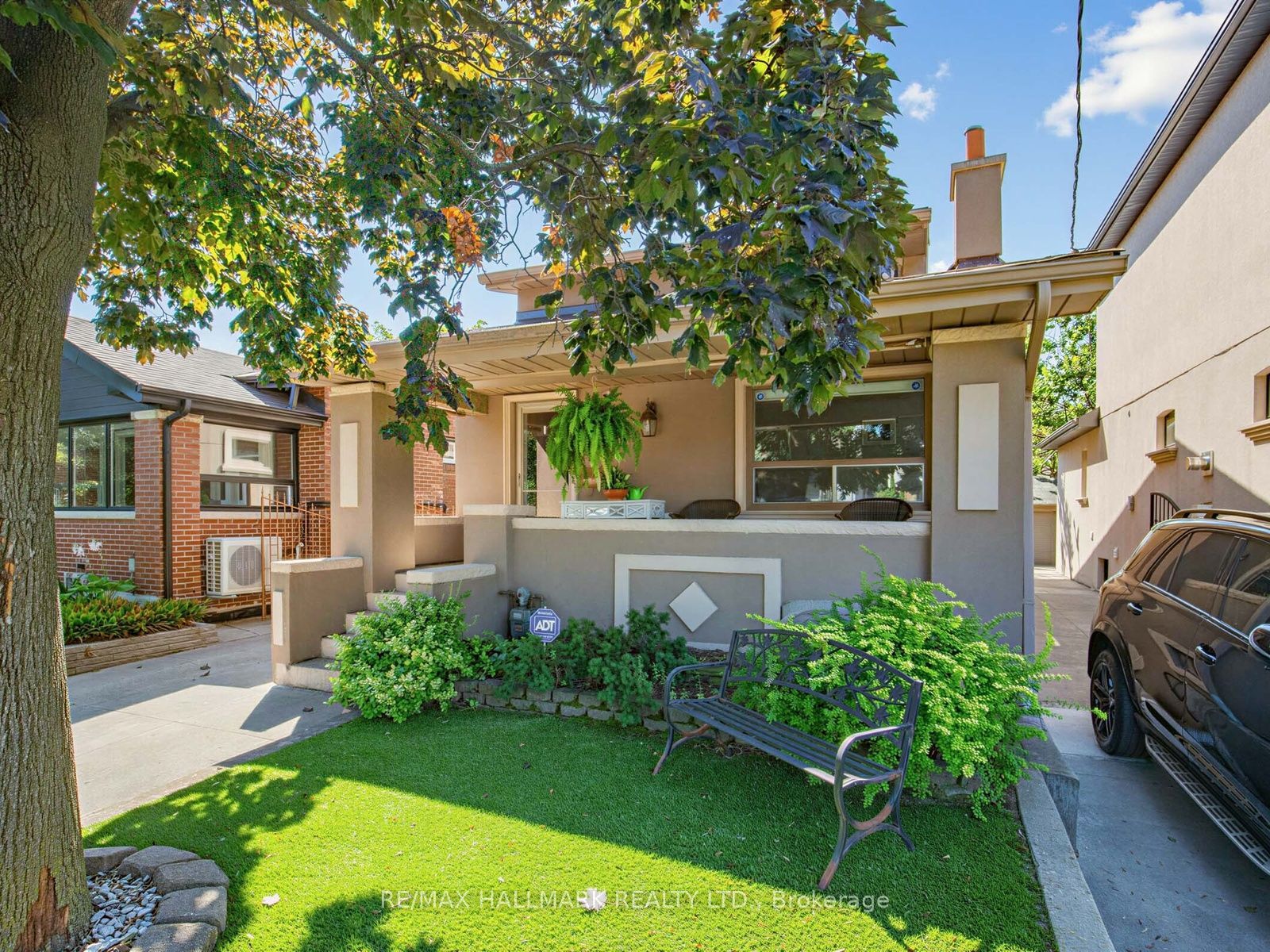 297 Strathmore Boulevard, Toronto, On M4j 1p9
