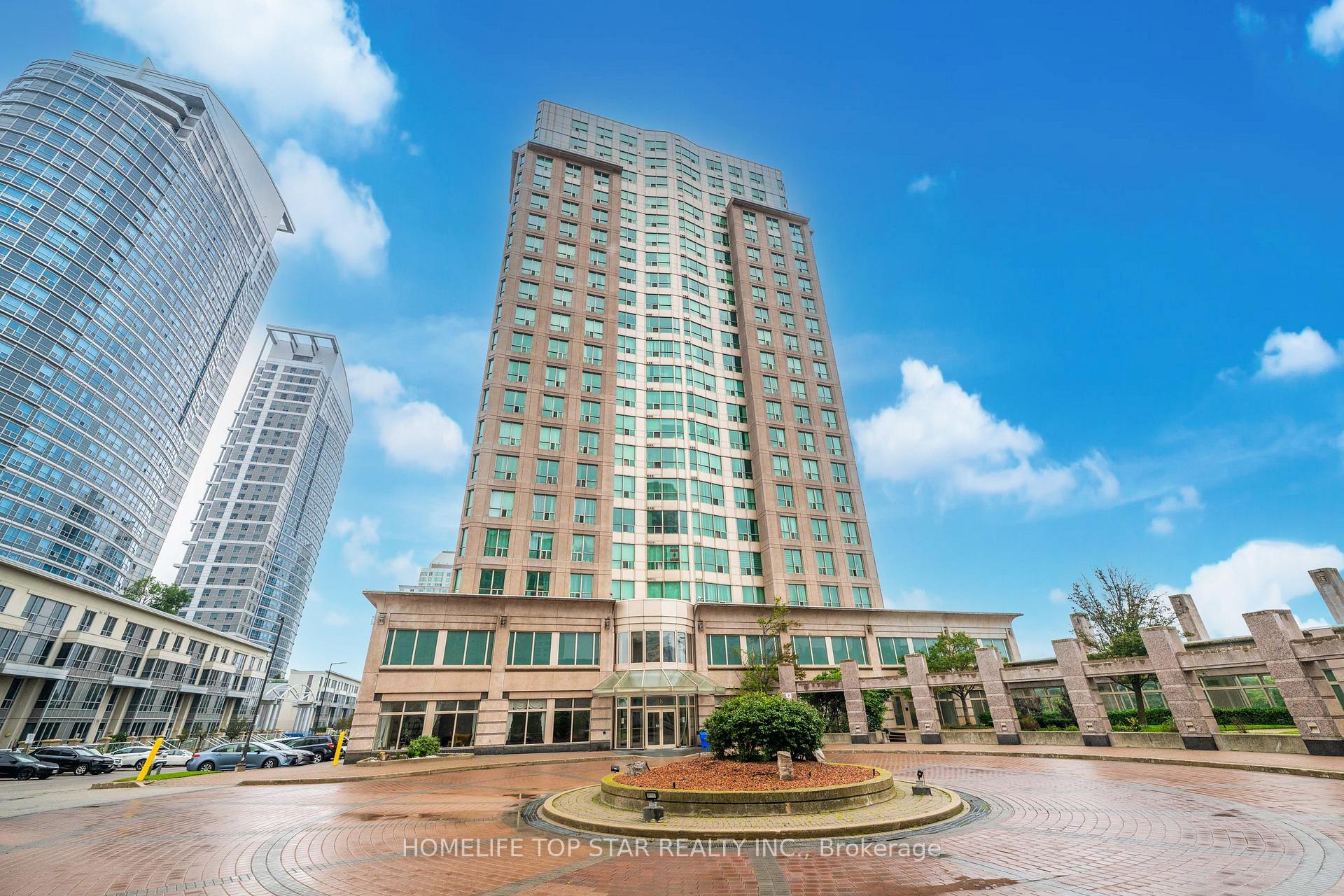 8 Lee Centre Drive 1011, Toronto, On M1h 3h8