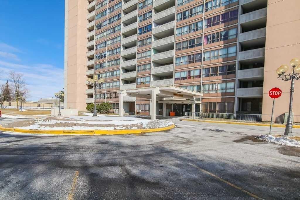 3380 Eglinton Avenue 1901, Toronto, On M1j 3l6