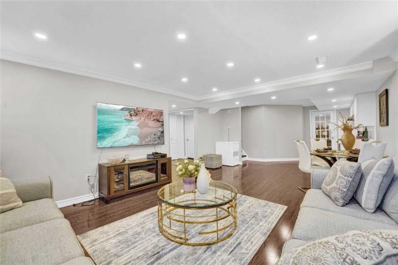 2420 Moonlight Crescent Basement, Pickering, On L1x 0e9