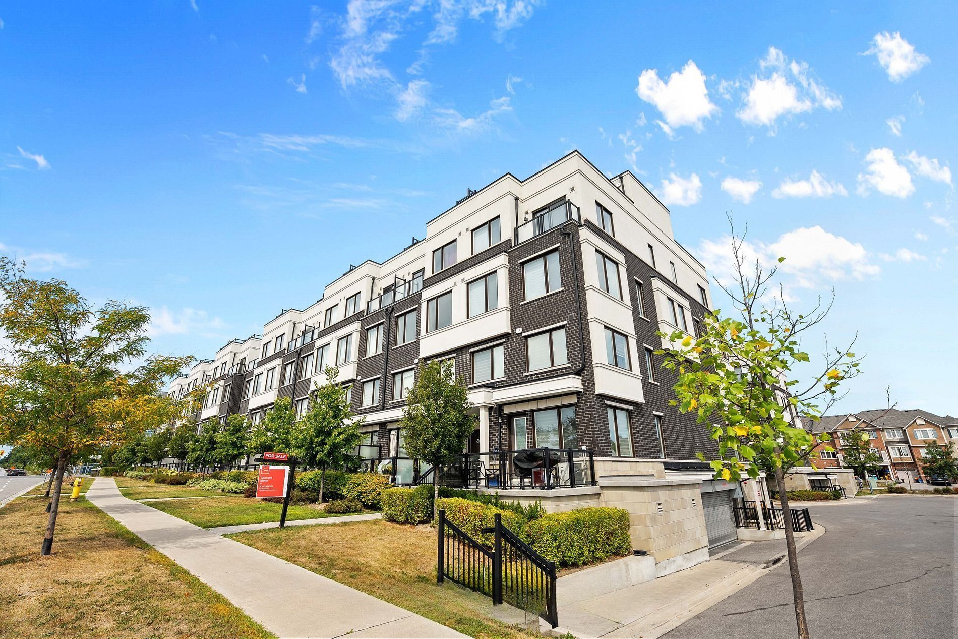 1711 Pure Springs Boulevard 420, Pickering, On L1x 0c3
