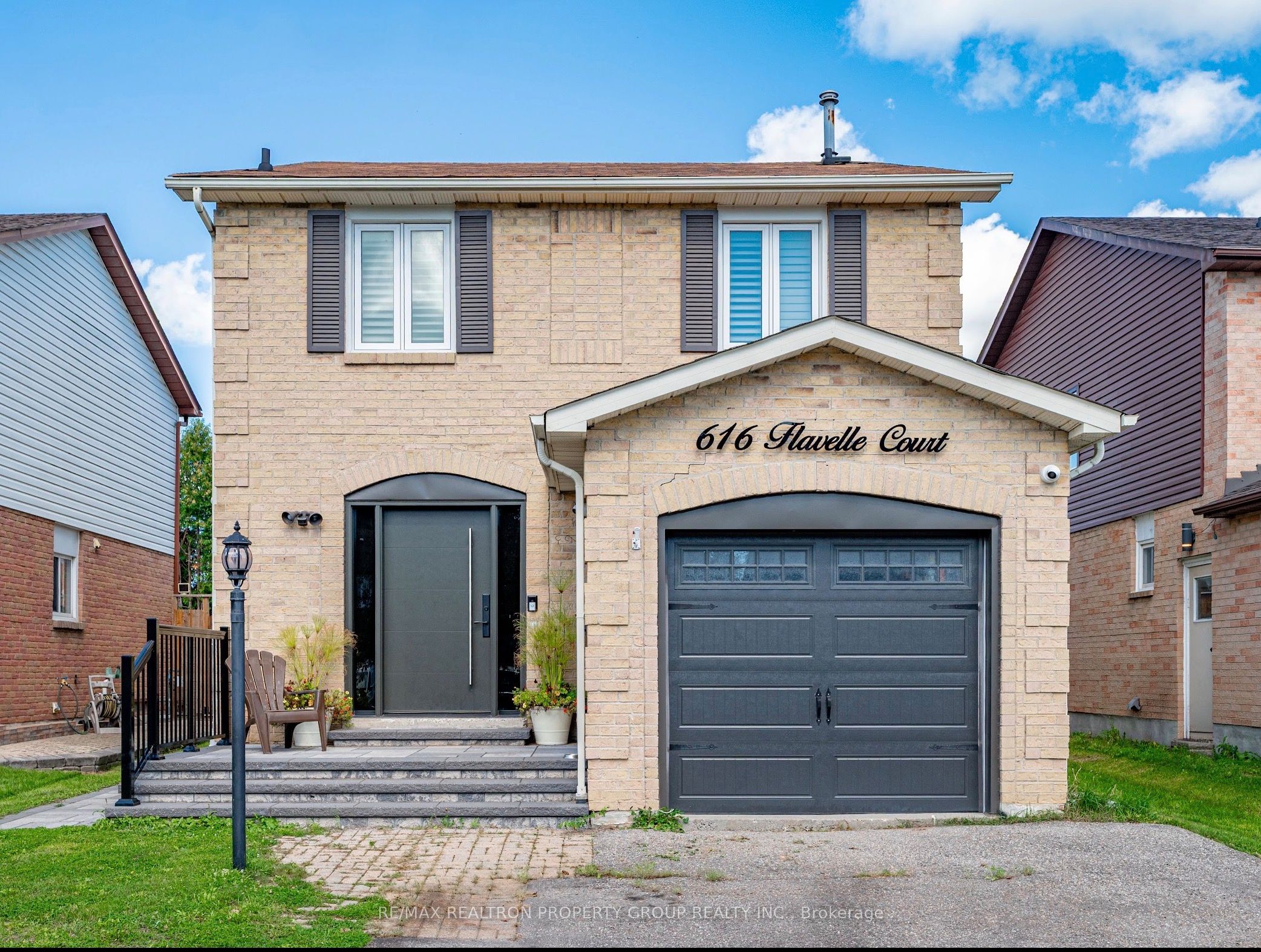616 Flavelle Court, Pickering, On L1v 3w6