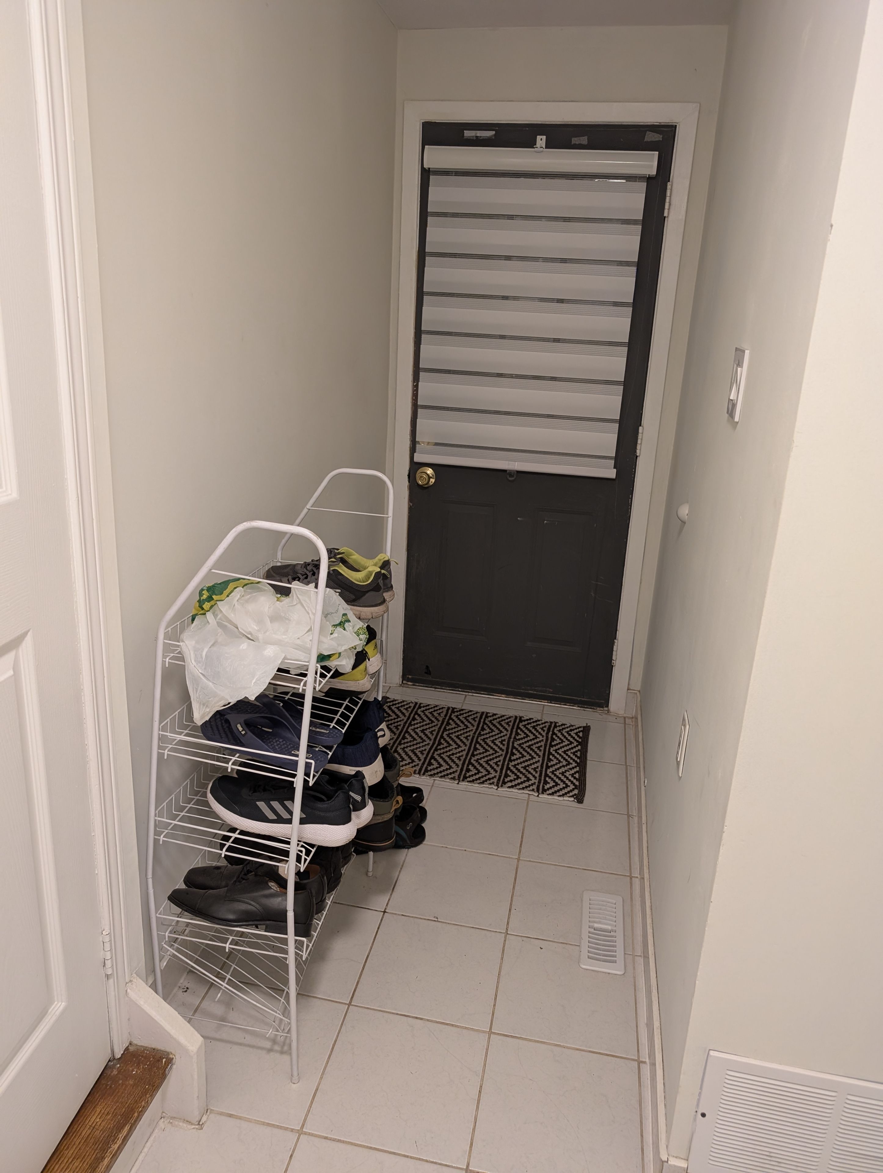 155 Mammoth Hall Trail Bsmt, Toronto, On M1b 1p8