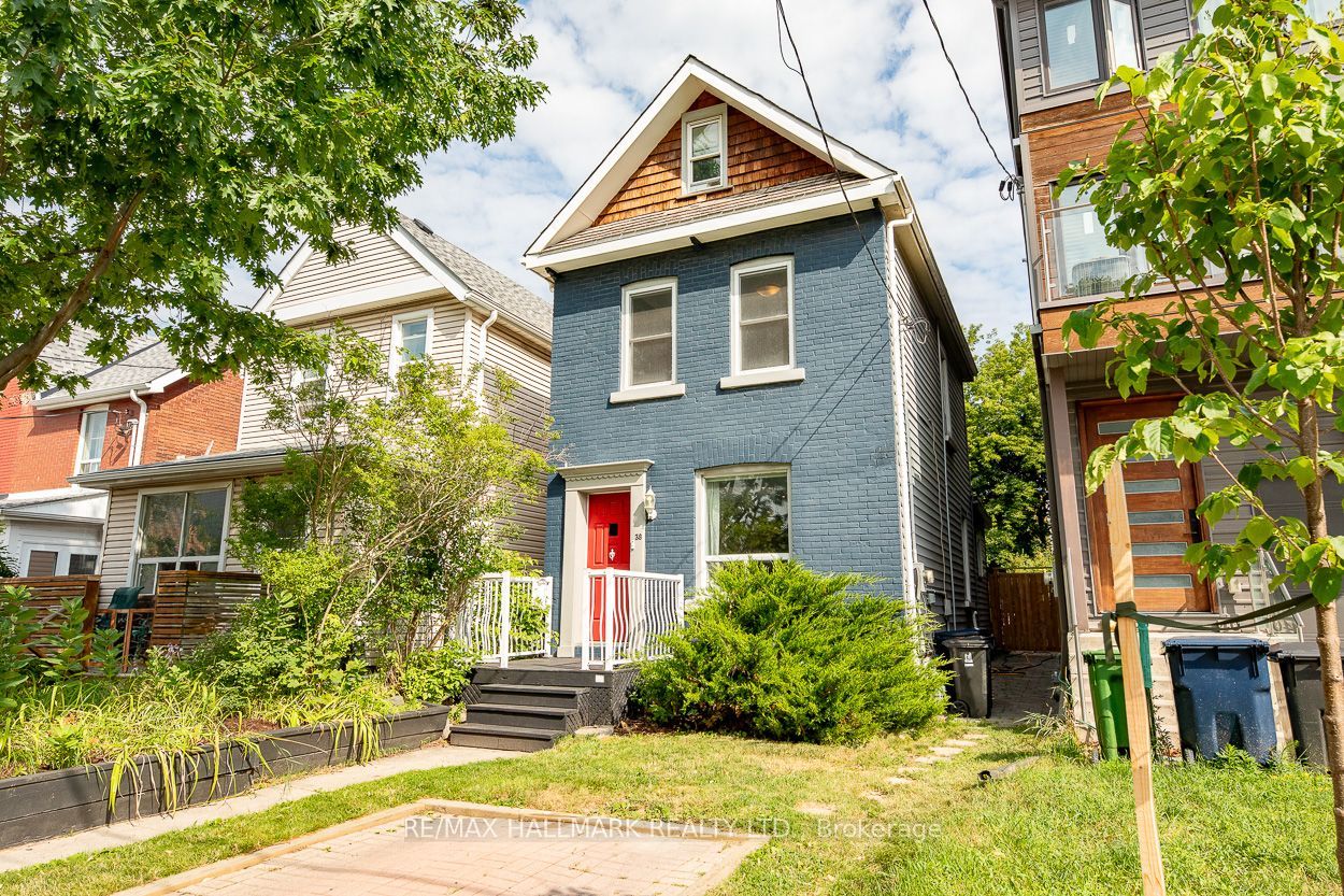 38 Boultbee Avenue, Toronto, On M4j 1a8