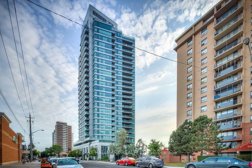 1048 Broadview Avenue 306, Toronto, On M4k 2b8