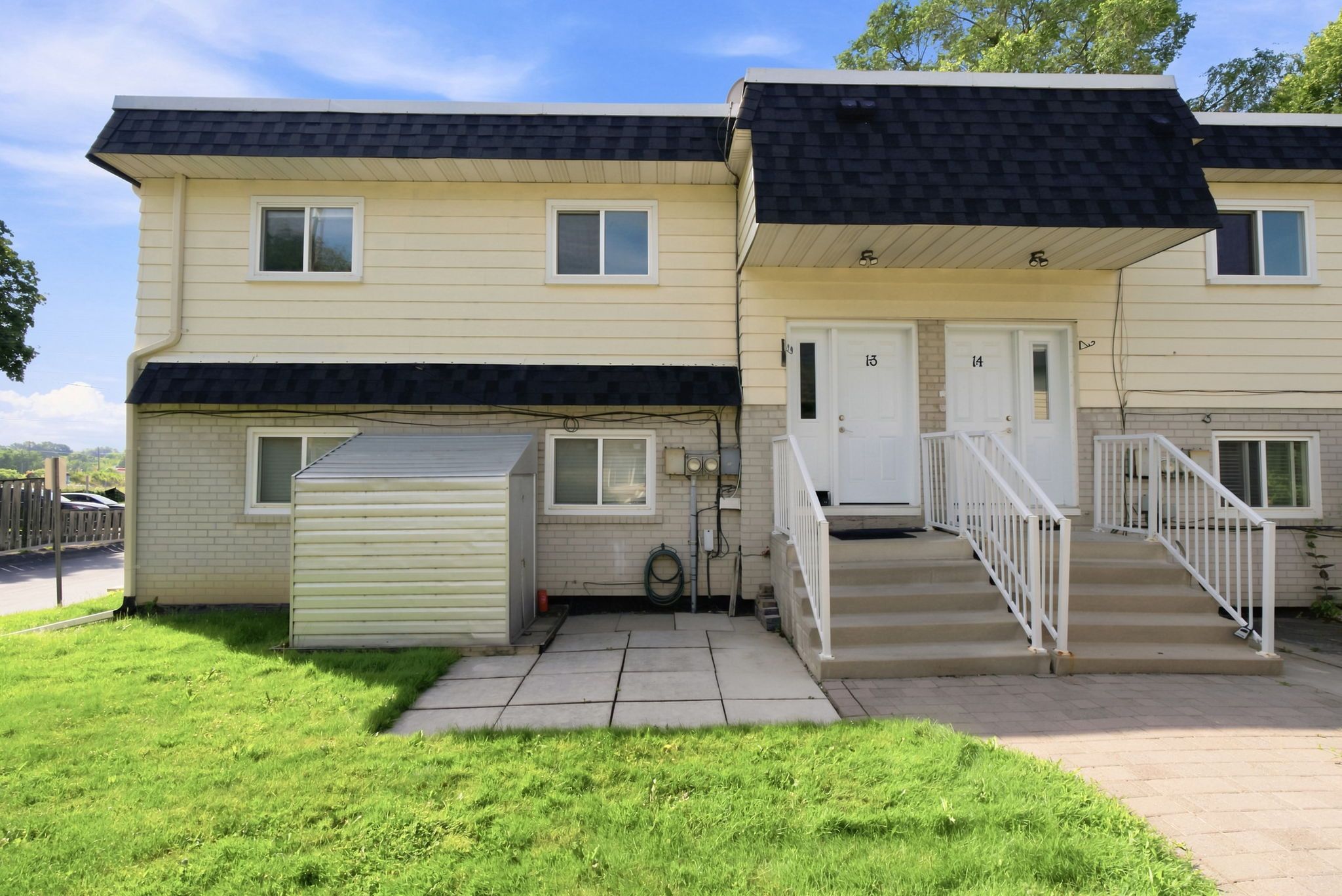 540 Mary Street E 1-3, Whitby, On L1n 2r1