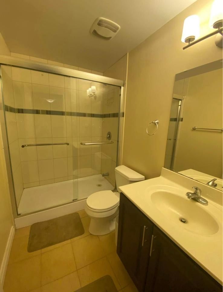 11 W Myrna Lane W Basement, Toronto, On M1v 3n6