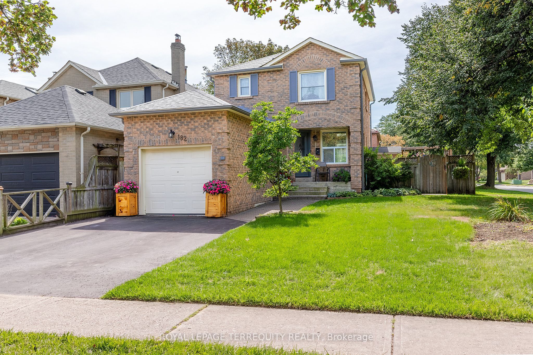 182 Chatfield Drive, Ajax, On L1t 2h7