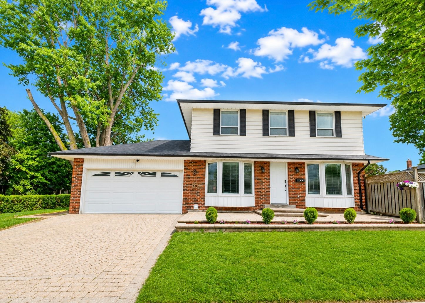 49 King Louis Crescent, Toronto, On M1t 2x1