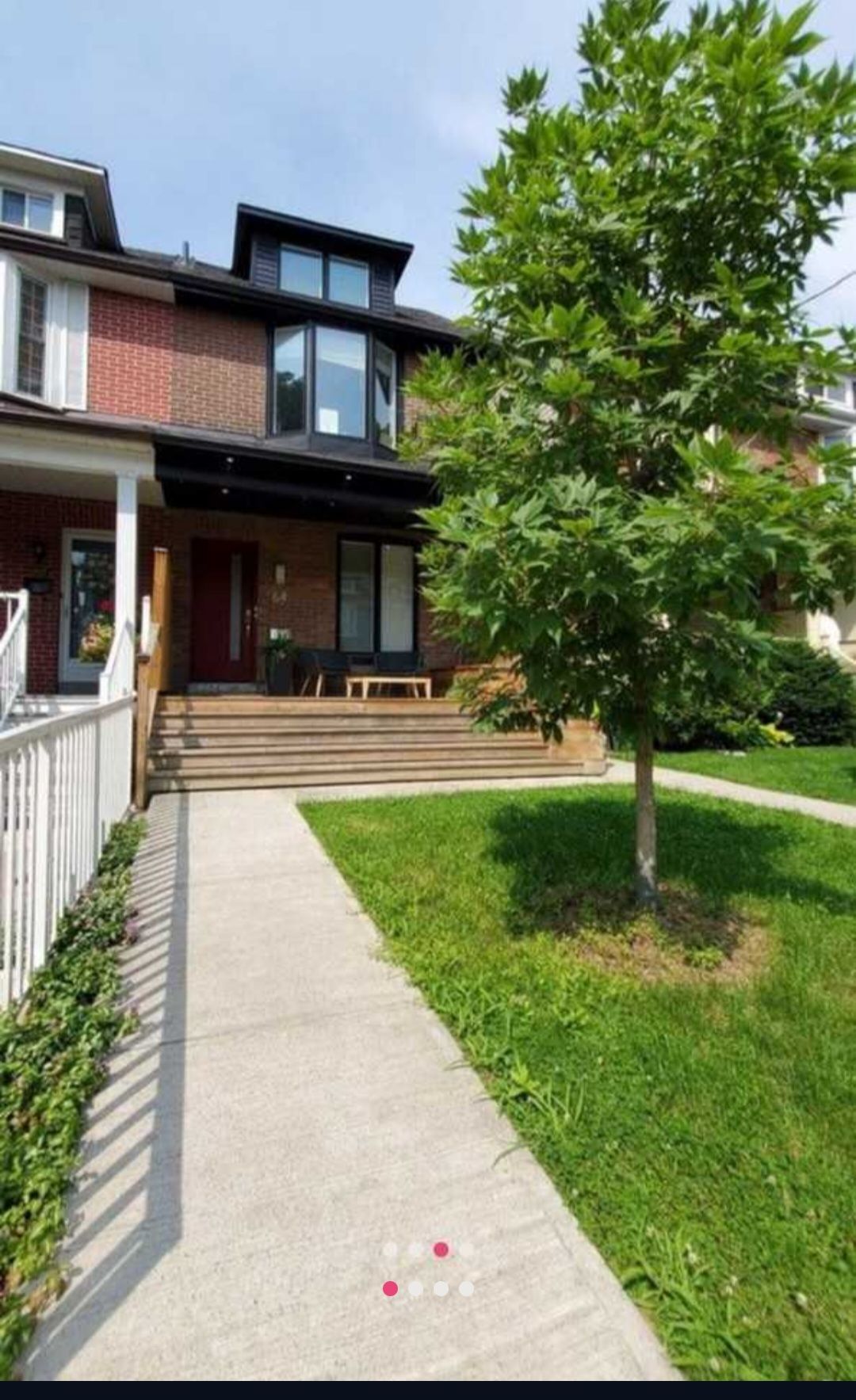 64 Galt Avenue 1, Toronto, On M4m 2z1
