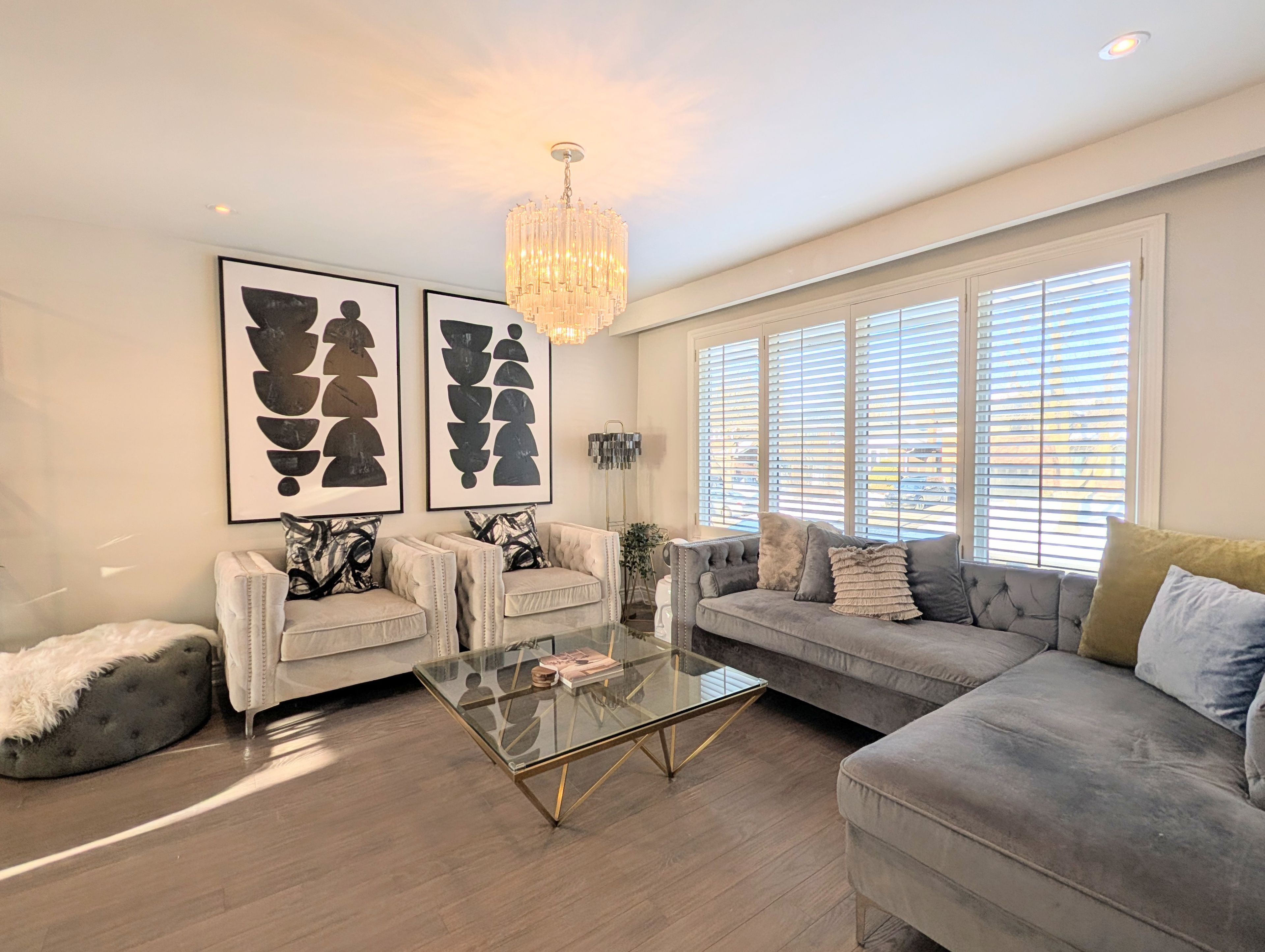 12 Munford Crescent, Toronto, On M4b 1c1