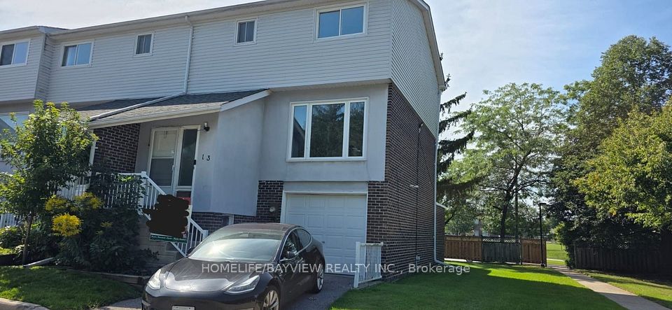 303 Garden Street 13, Whitby, On L1n 3w3