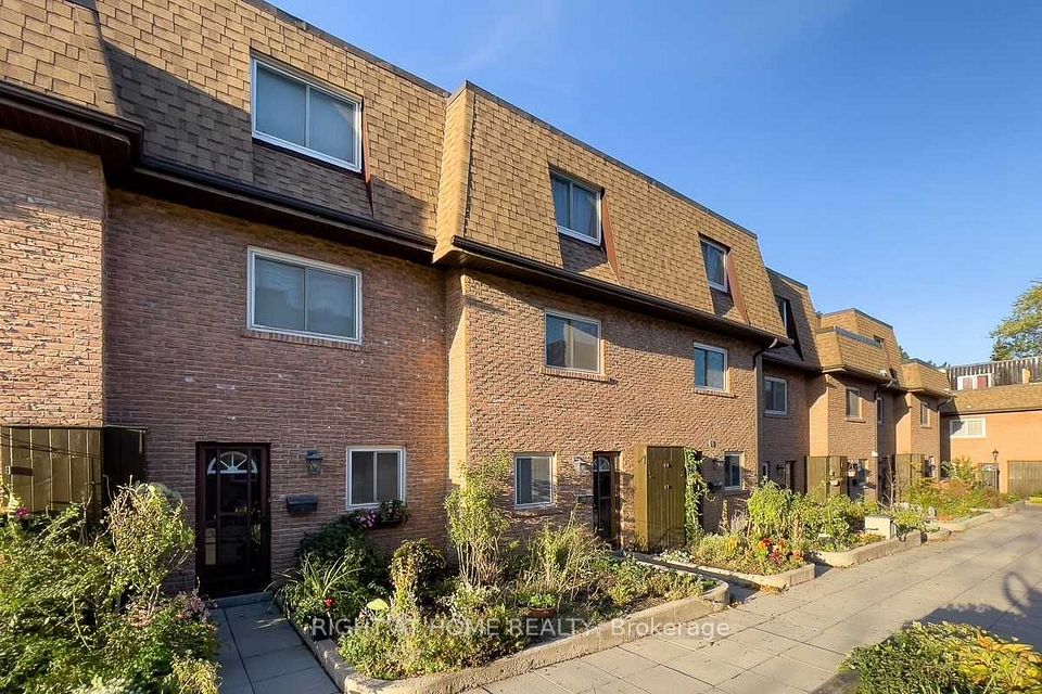 20 Hainford Street 2, Toronto, On M1e 4y5