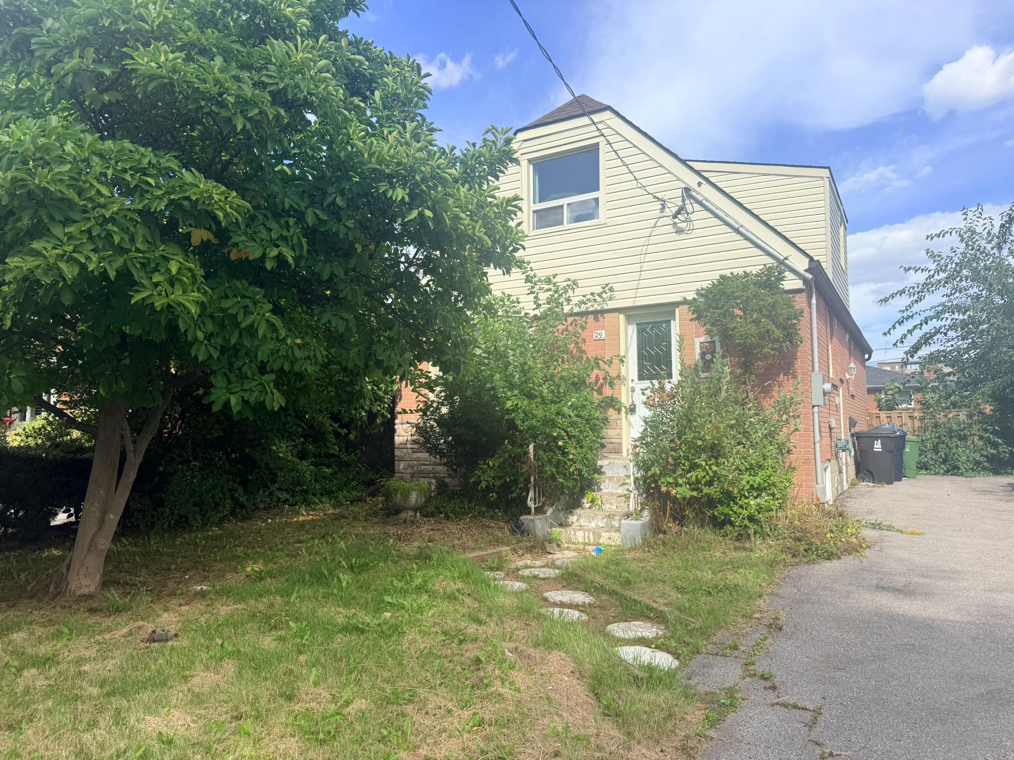 29 Flempton Crescent, Toronto, On M1k 3b3