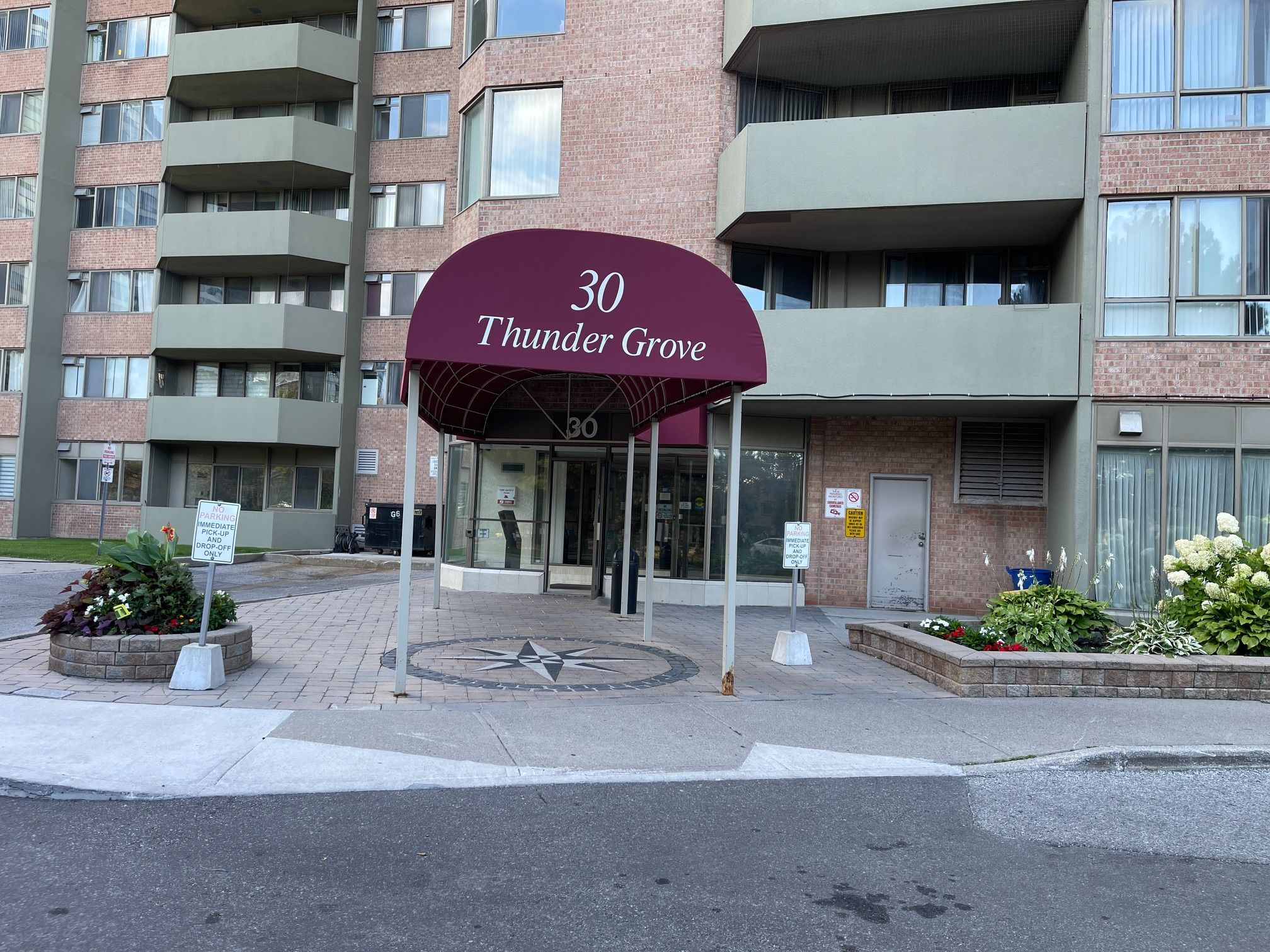 30 Thunder Grove 413, Toronto, On M1v 4a3