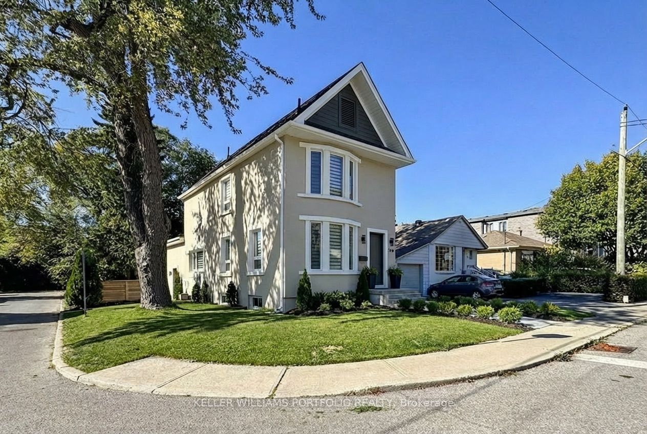 22 Pitt Avenue, Toronto, On M1l 2r1