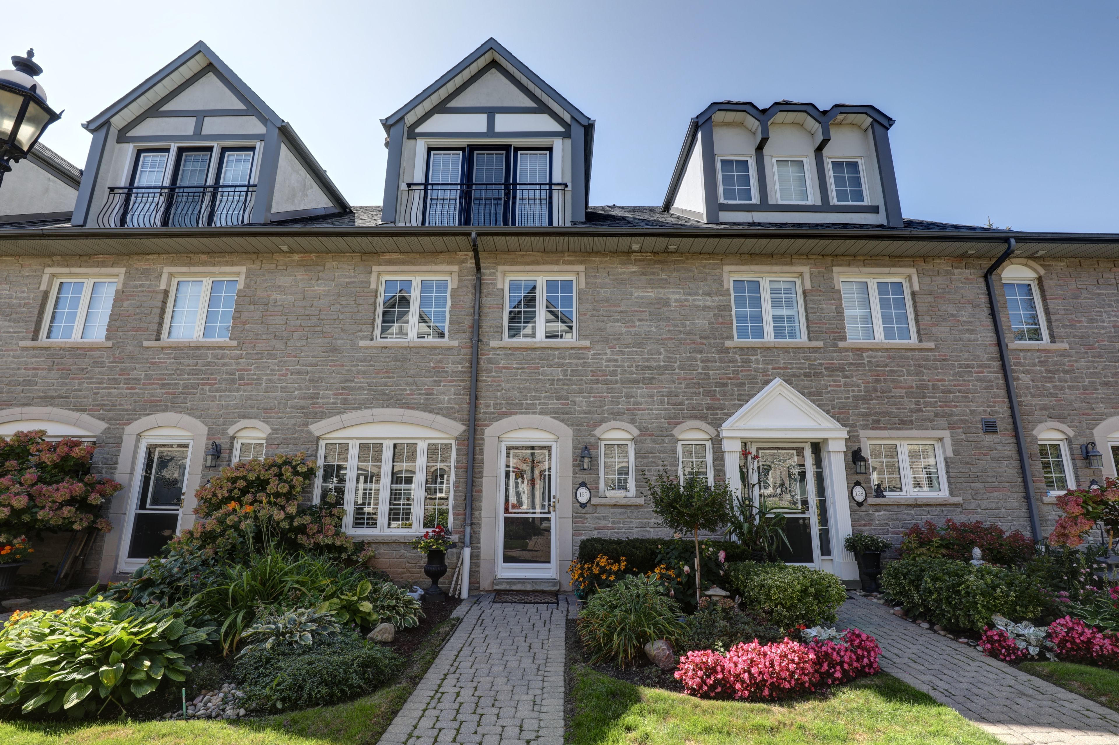 1995 Royal Road 157, Pickering, On L1v 6v9