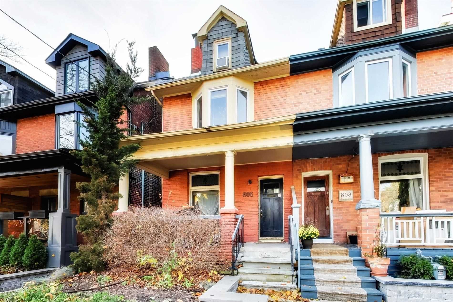 806 Logan Avenue Main Floor, Toronto, On M4k 3e1