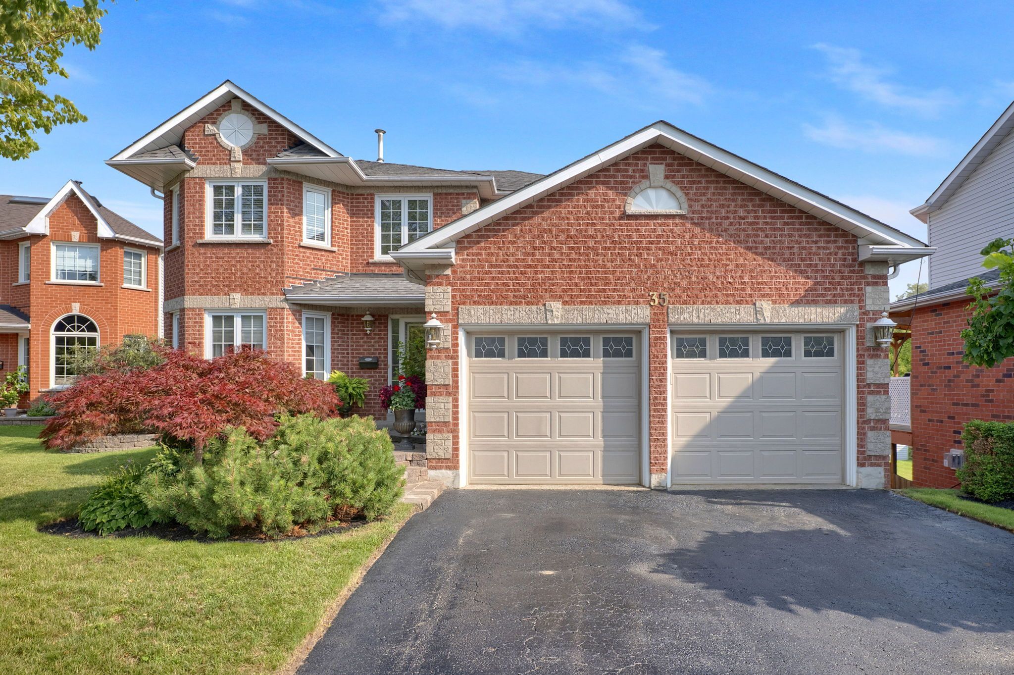 35 Living Court, Clarington, On L1e 2v6