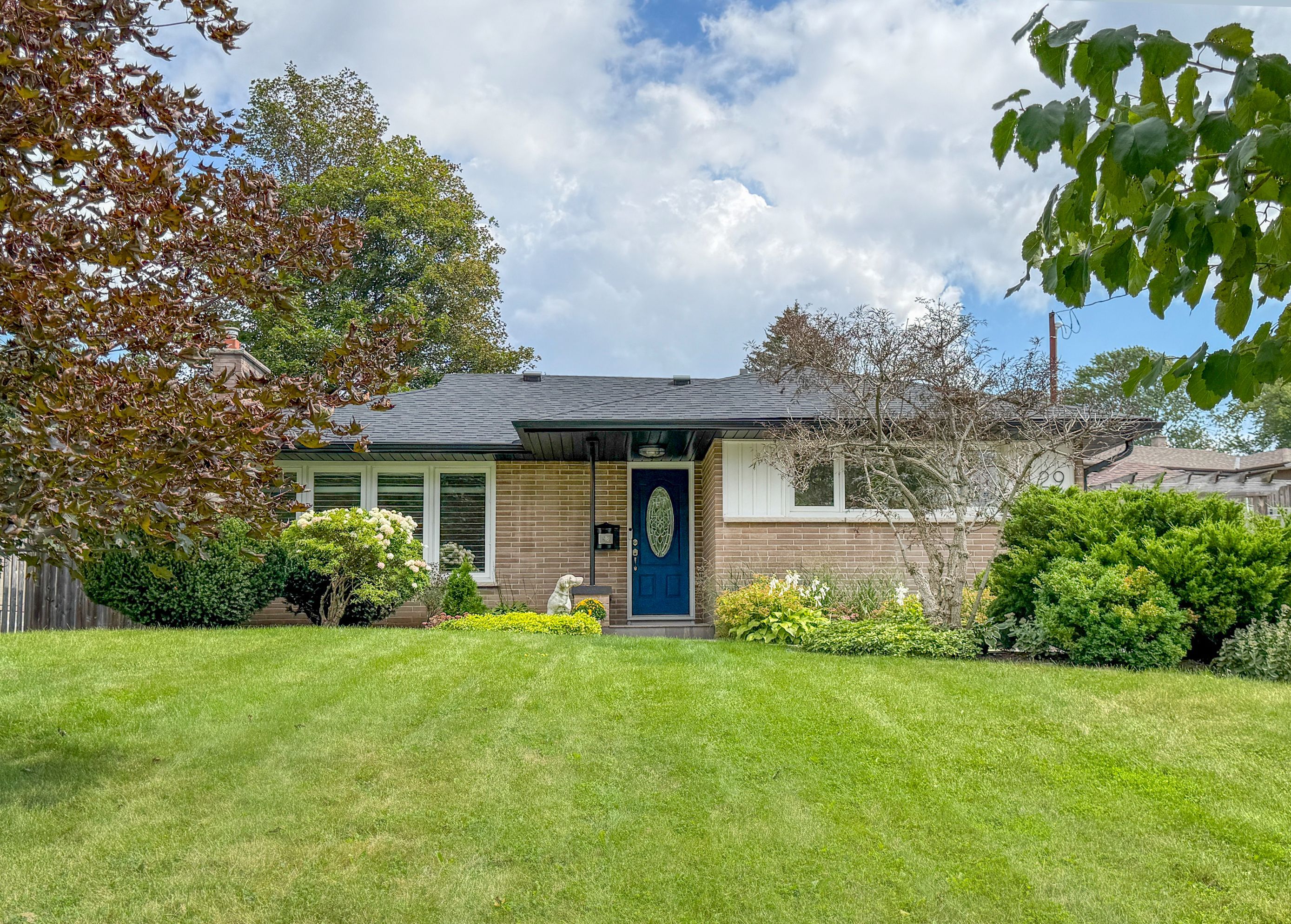 129 Keewatin Street N, Oshawa, On L1g 6n2