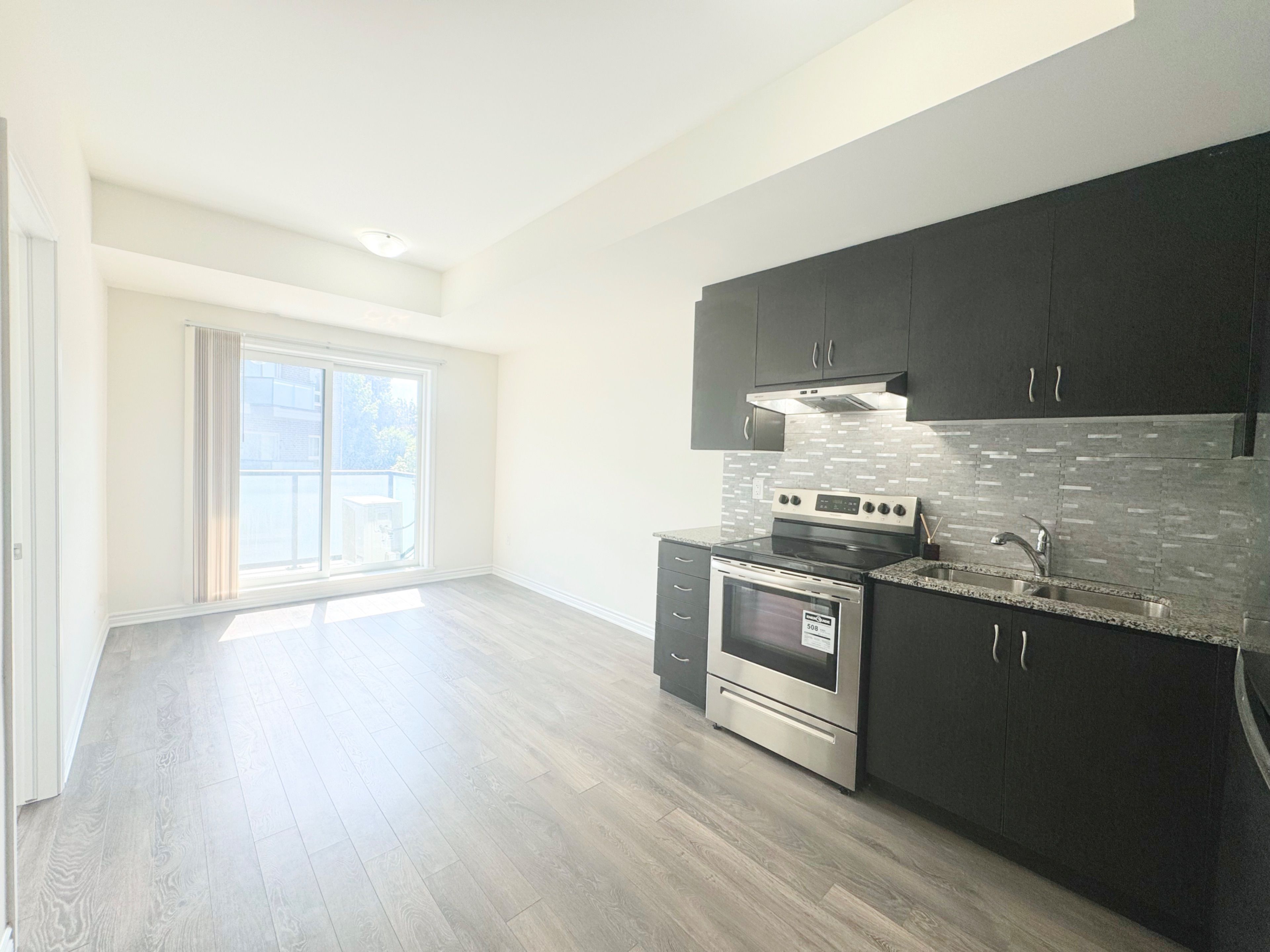 1085 Danforth Road 214, Toronto, On M1j 0b2