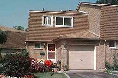 1024 Bridletowne Circle, Toronto, On M1w 2h8