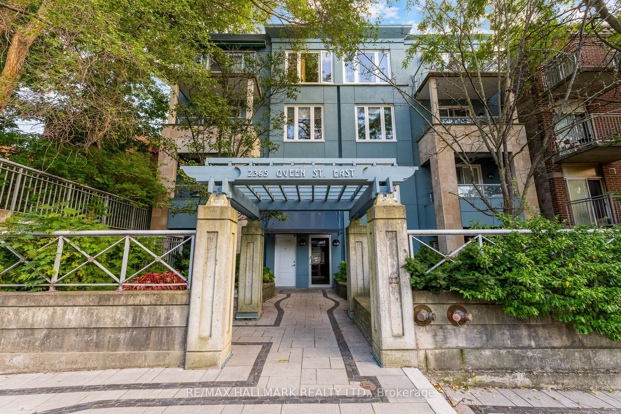 2365 Queen Street E 201, Toronto, On M4e 1h2