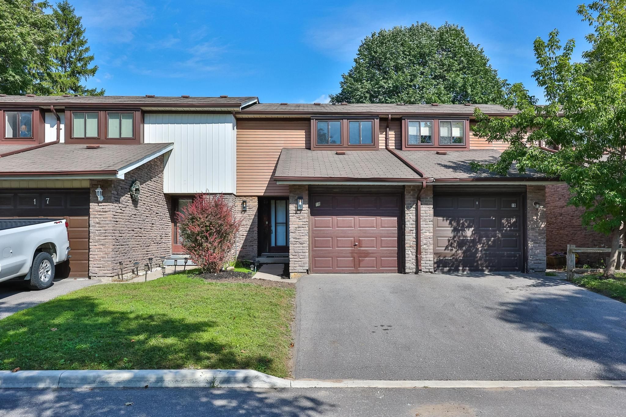 221 Ormond Drive 18, Oshawa, On L1g 6t7